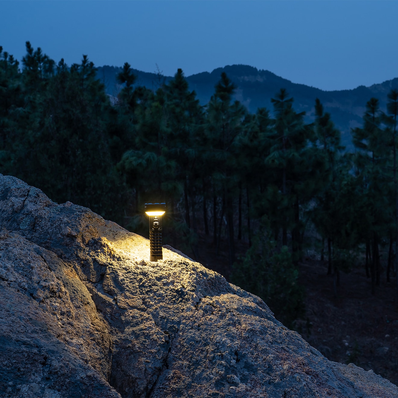 Olight Prowess zseblámpa Black - 5000 lumen