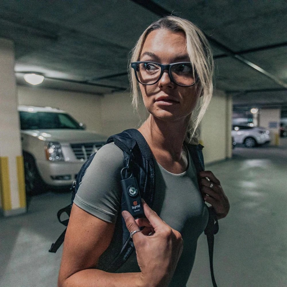 Byrna Banshee személyi riasztó zseblámpával - Black