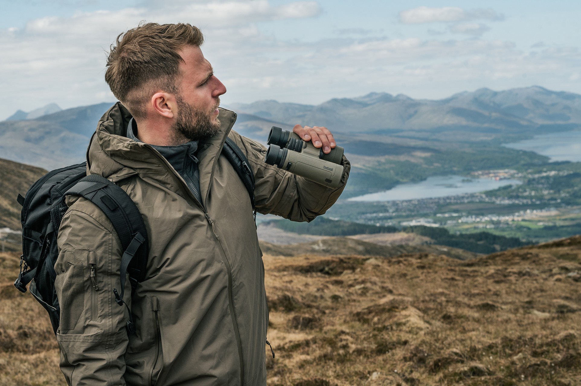 Bushnell R3 távcső 8x42 - Ranger Green