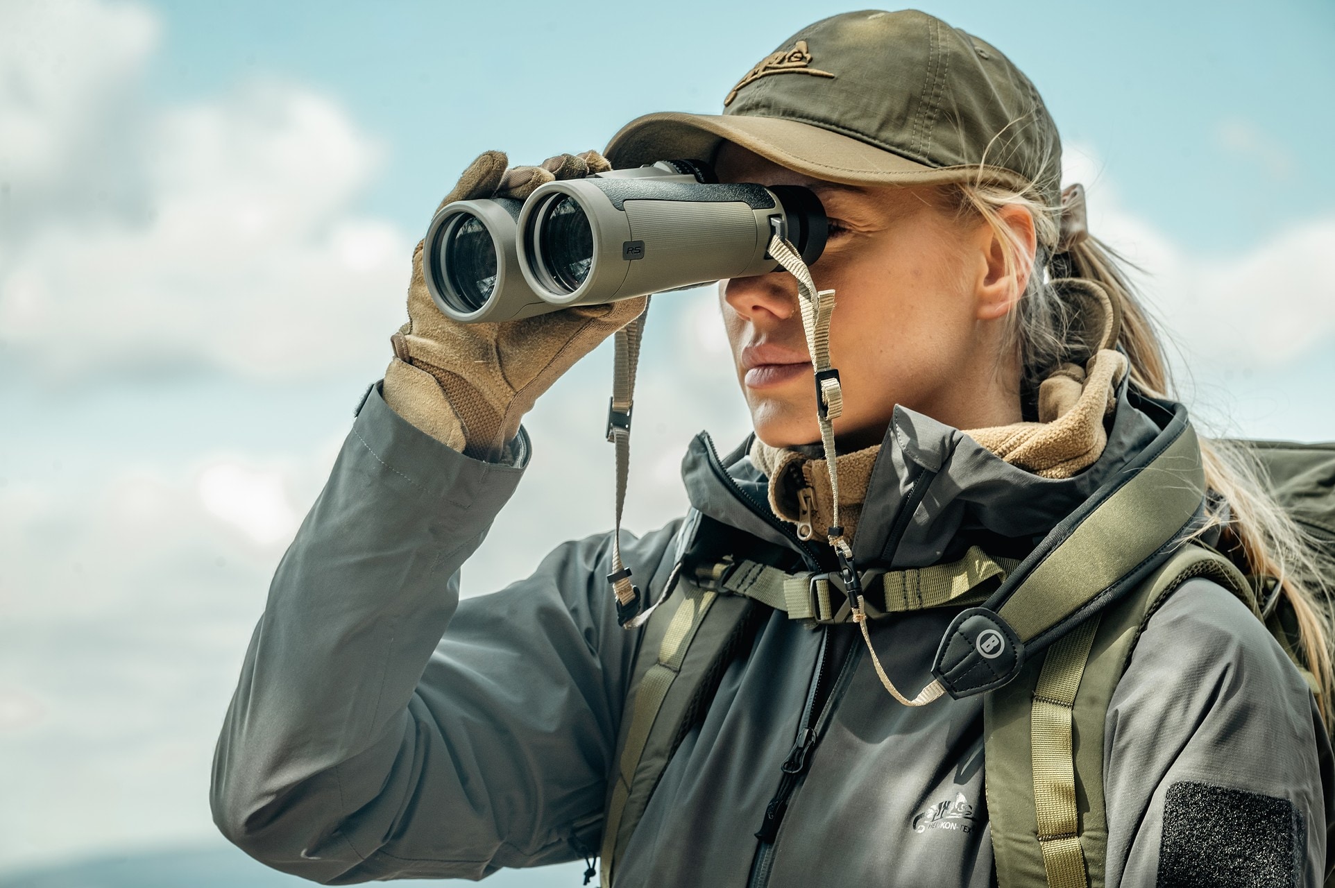 Bushnell R5 távcső 12x50 - Ranger Green