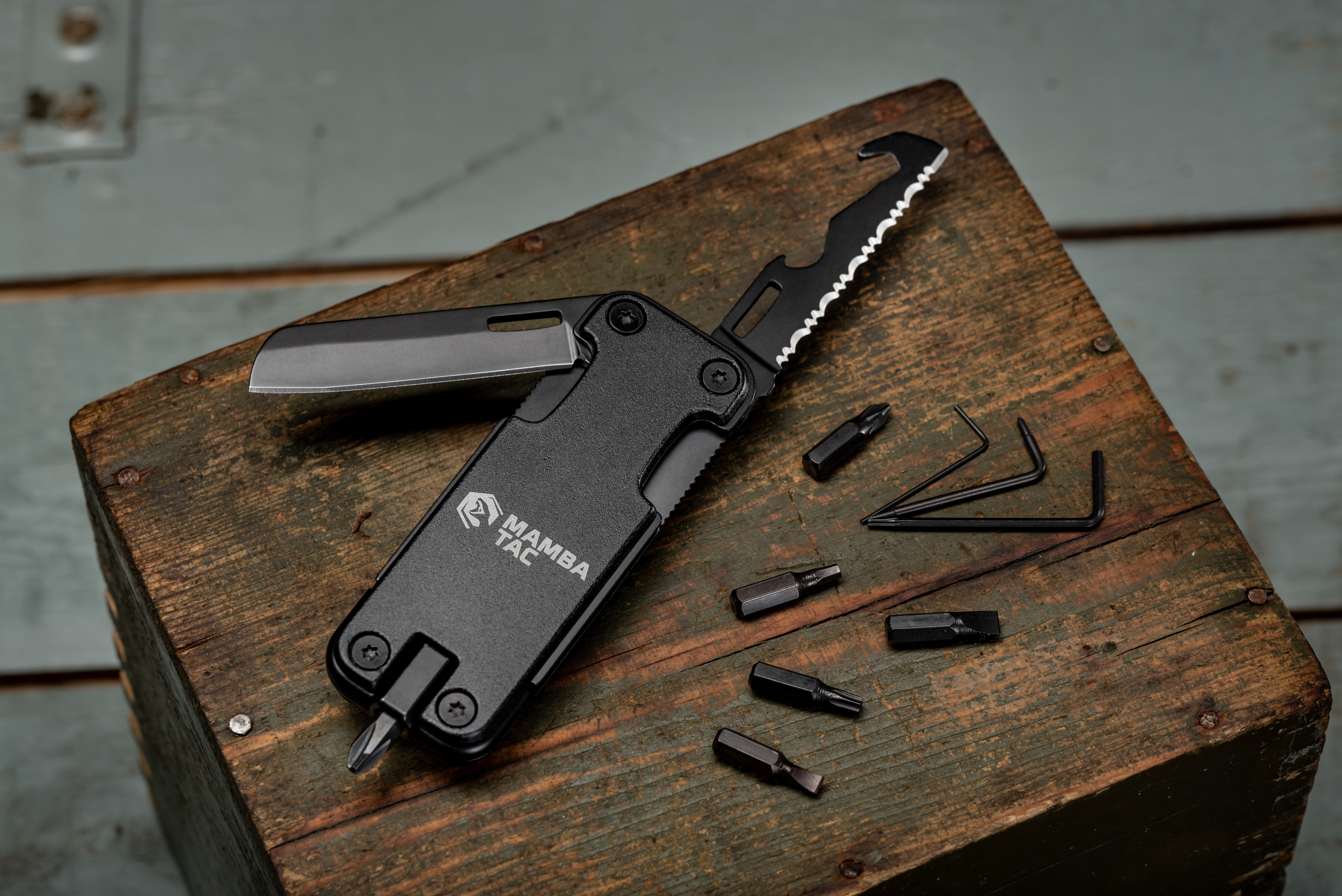 Mamba Tac Ambi 14w1 multiszerszám - Black