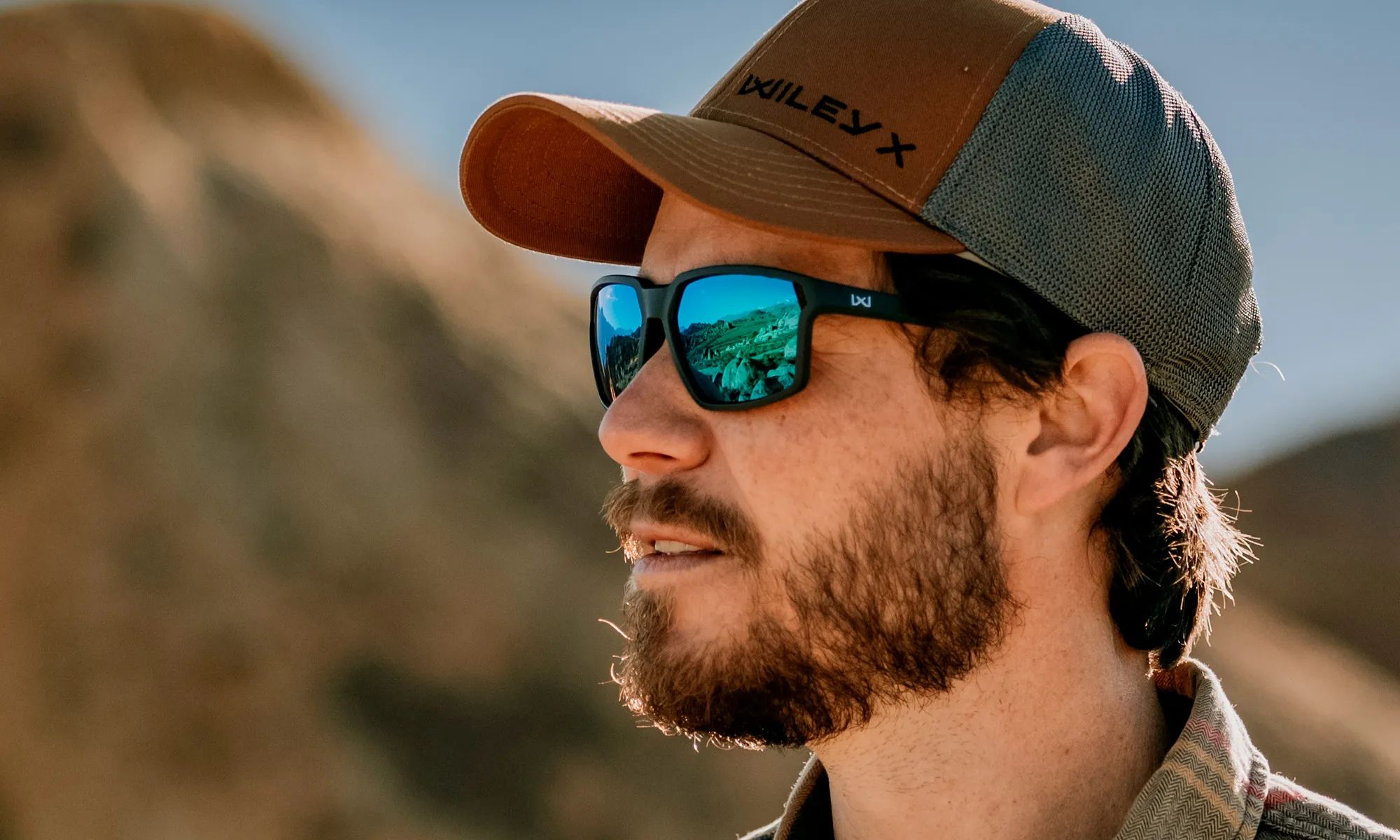 Wiley X Sierra taktikai szemüveg - Captivate Polarized Blue Mirror/Matte Black