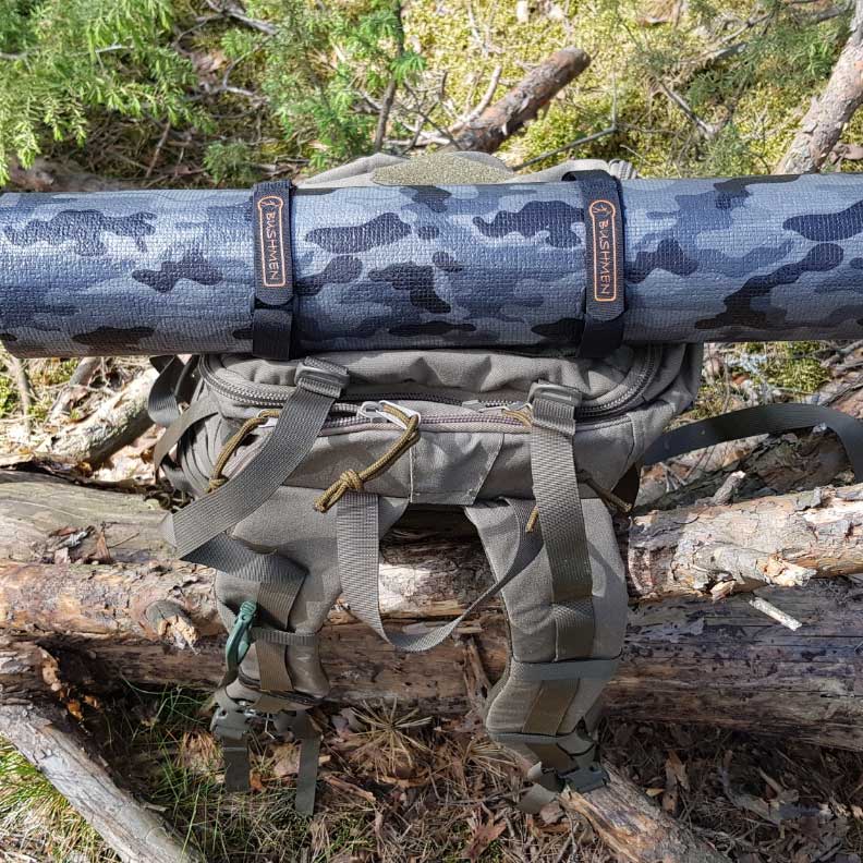 Bushmen Ultralight túramatrac - Dark Camo