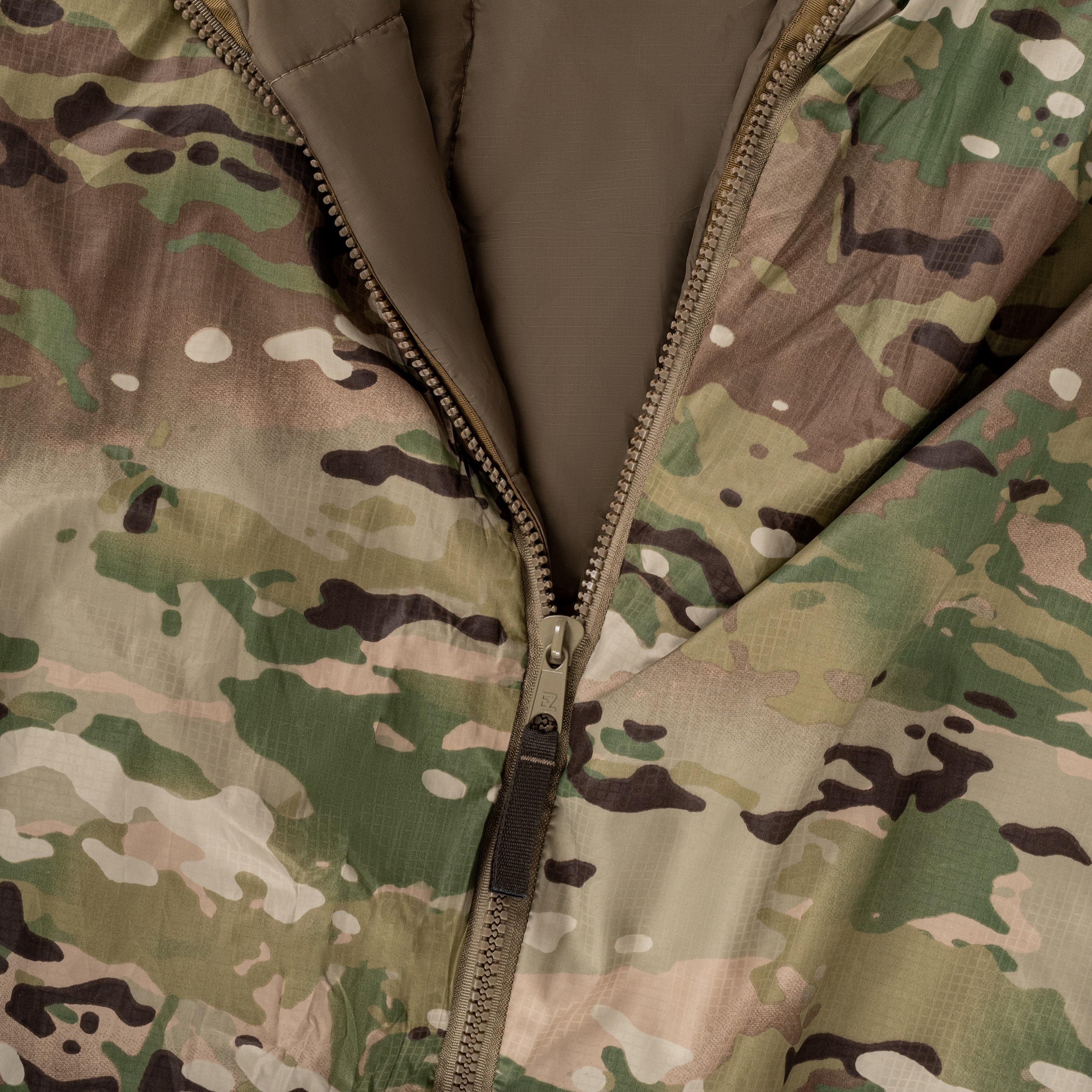 Carinthia Tropen Large hálózsák MultiCam - Bal