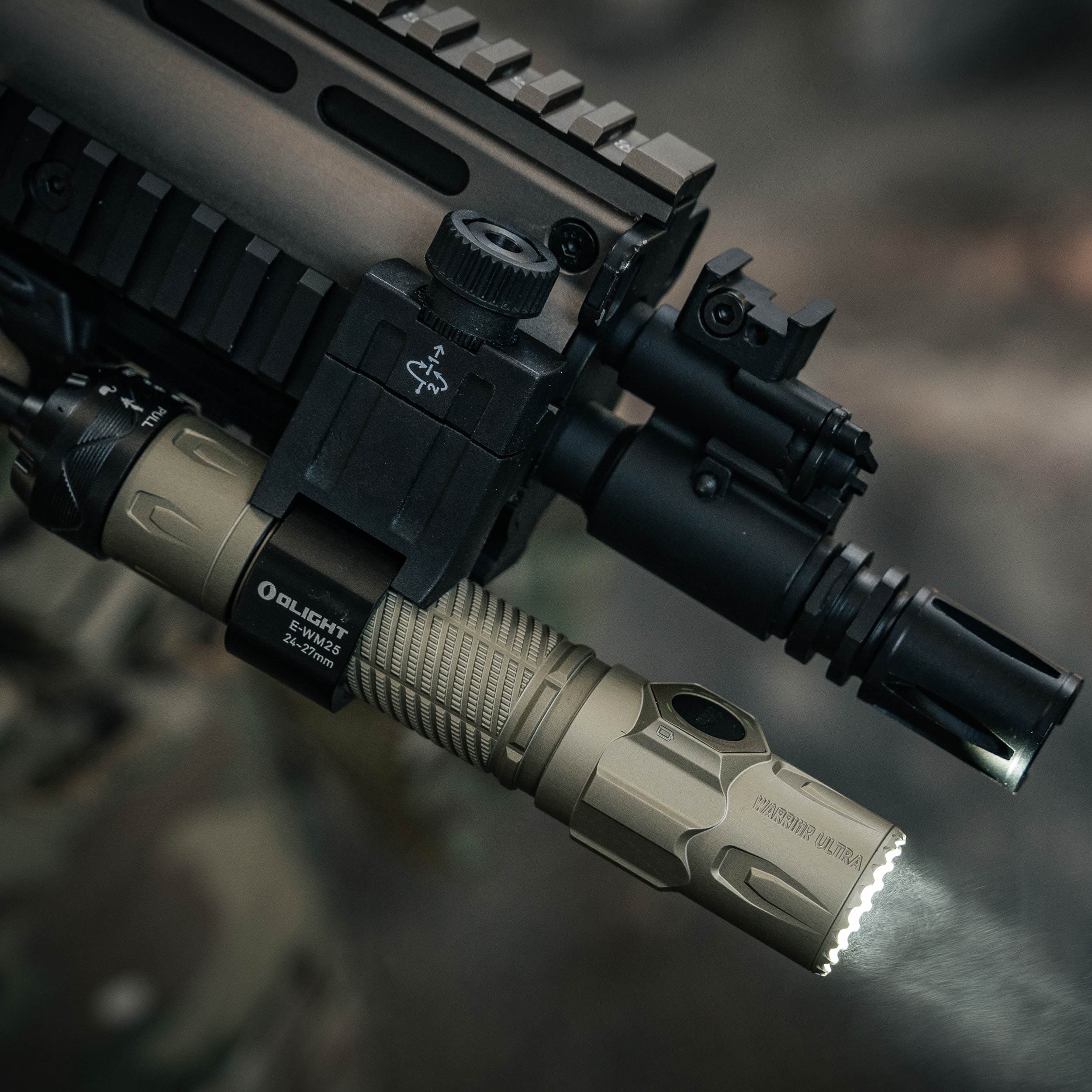 Olight Warrior Ultra taktikai zseblámpa Olive Green - 2500 lumen