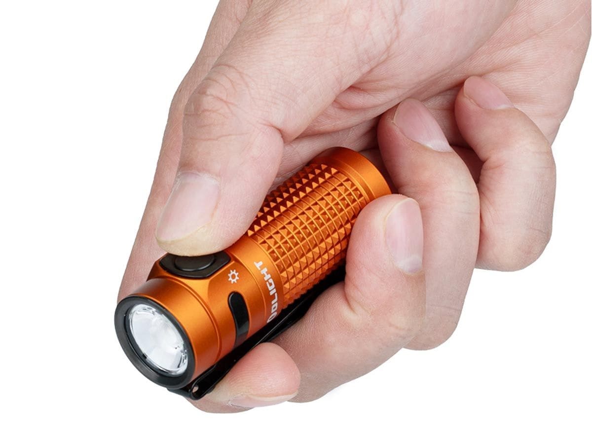 Olight Baton 4 Premium Edition zseblámpa vezeték nélküli töltőtokkal Orange - 1300 lumen