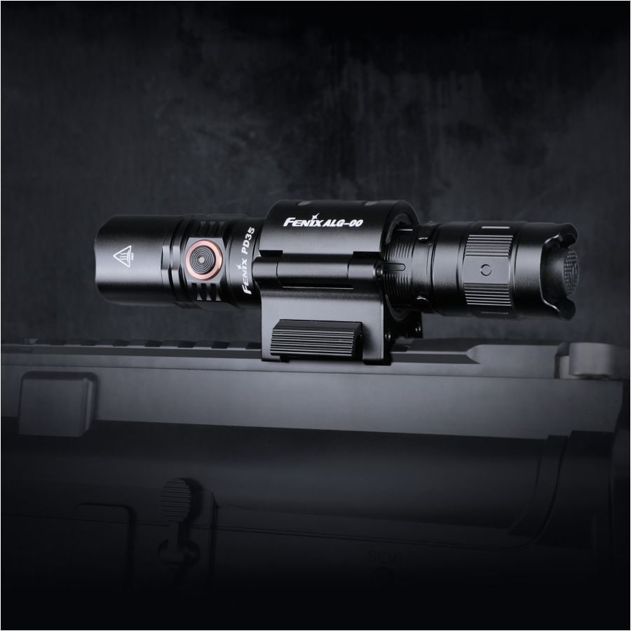 Fenix PD35 V3.0 Black zseblámpa - 1700 lumen