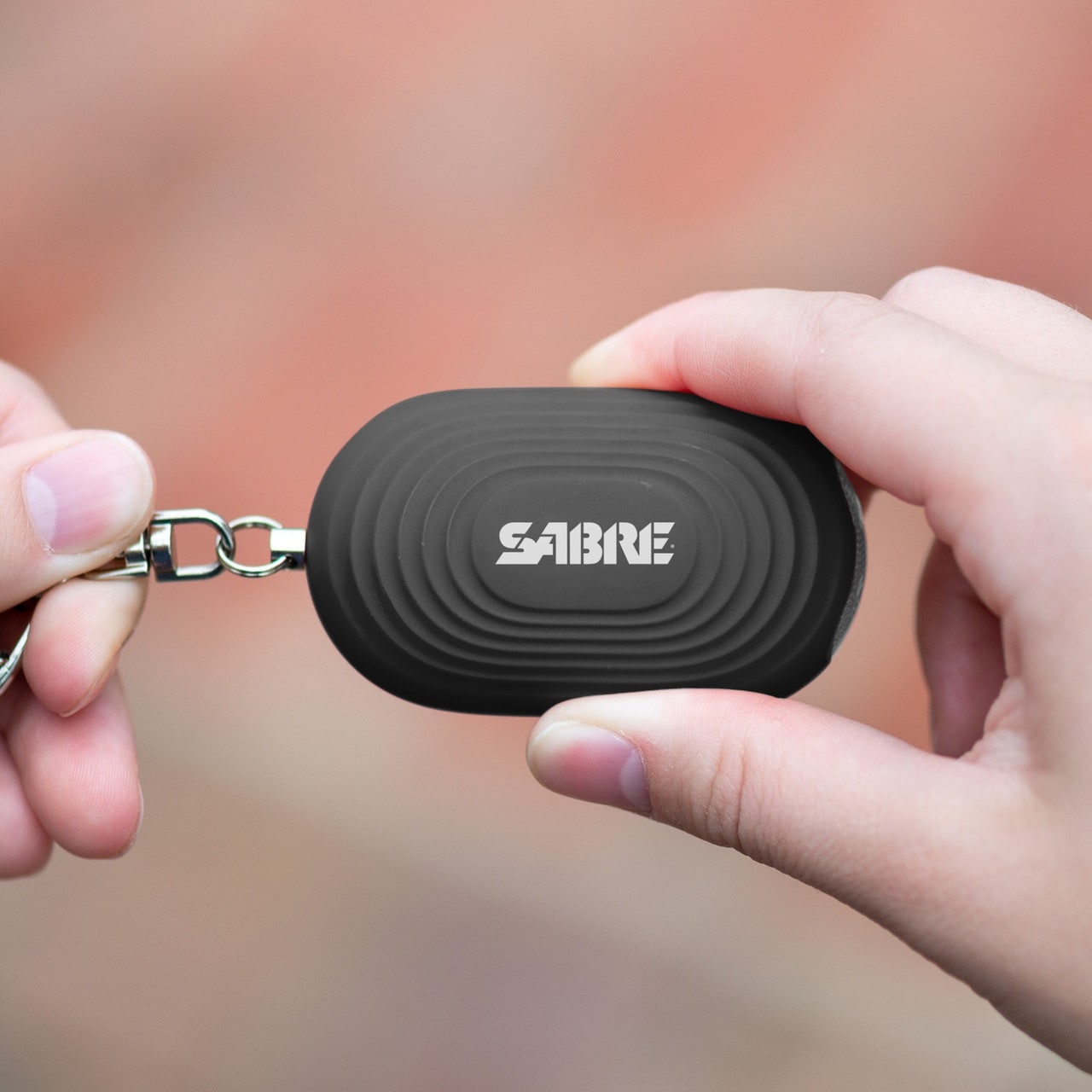Sabre Red LED Light Snap Hook személyi riasztó - Black