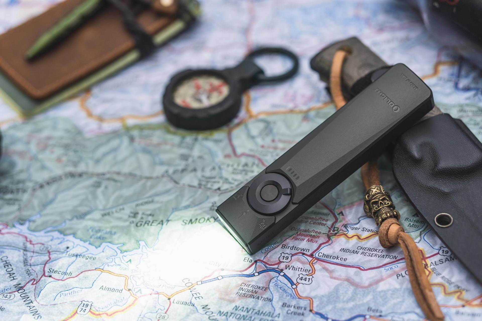 Olight Arkfeld Ultra UV Cool White zseblámpa lézermutatóval Olive Grey - 1400 lumen