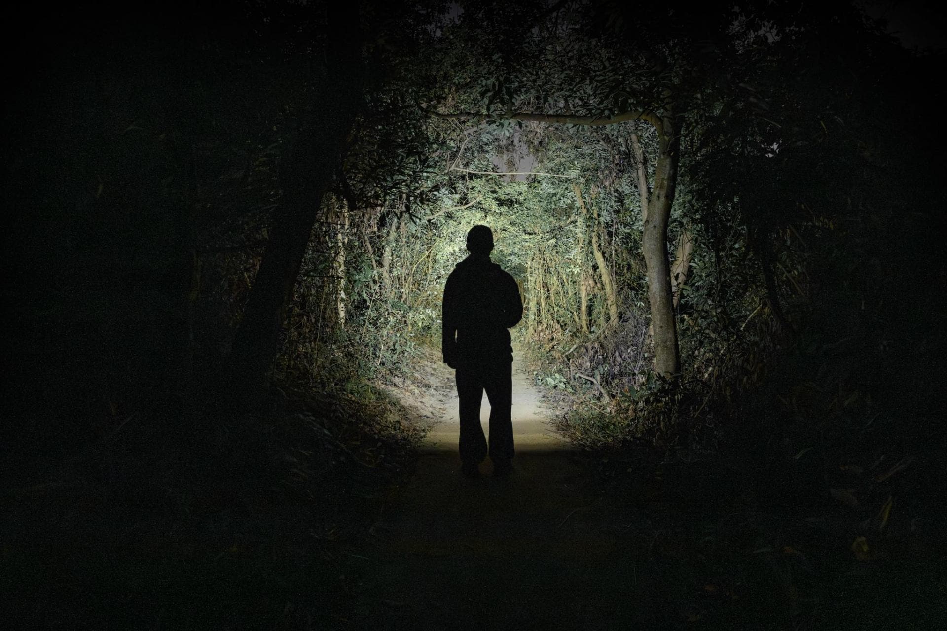 Olight Baton 4 újratölthető zseblámpa Orange - 1300 lumen