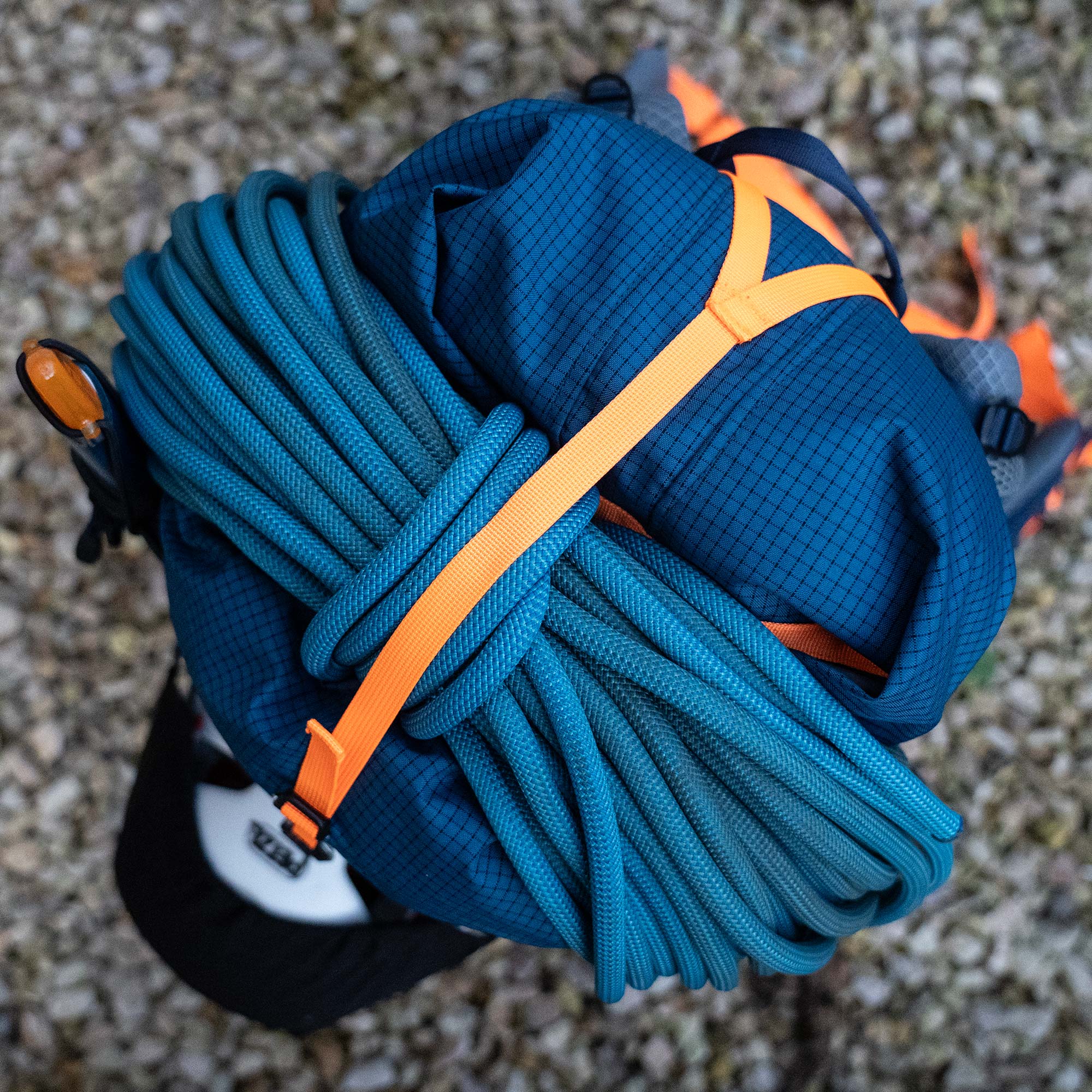 Highlander Outdoor Vulkan Rucksack hátizsák 35 l - Navy Blue
