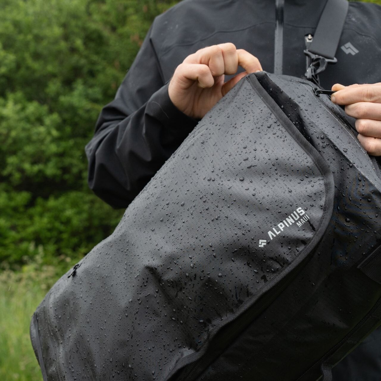 Alpinus Maui vízálló táska 30 l - Fekete