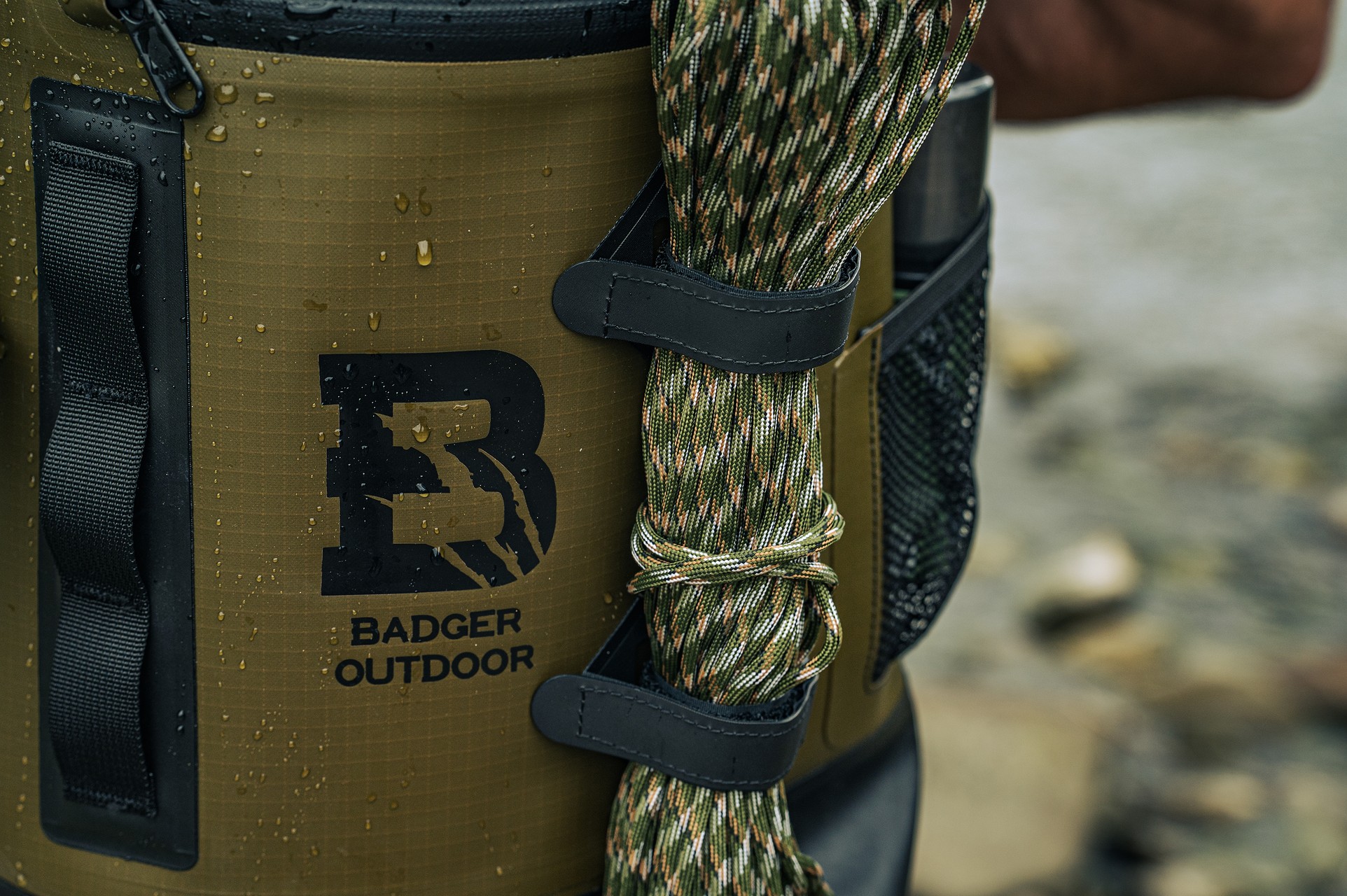 Badger Outdoor TPU vízálló hátizsák 40 l - Military Green