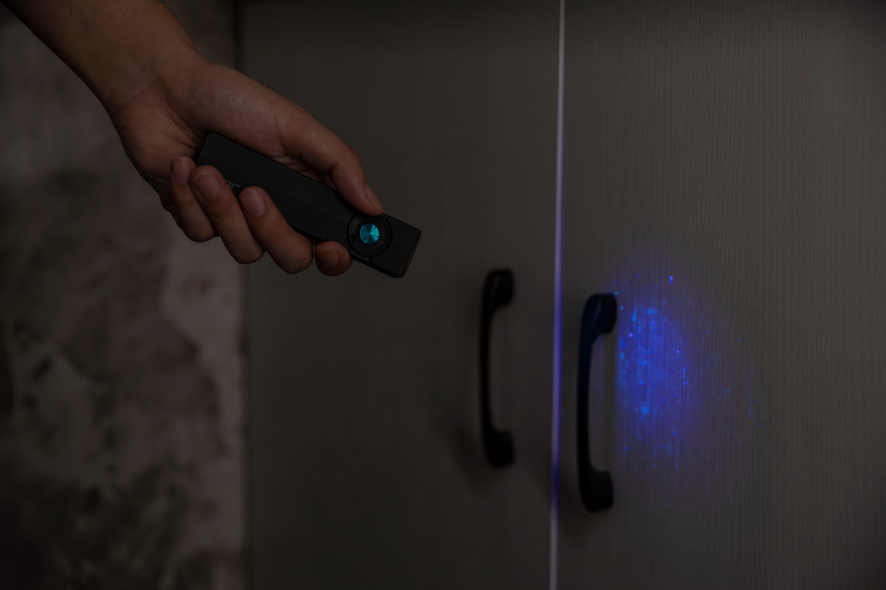 Olight ArkPro Class 1 Cool White zseblámpa Matte Black - 1500 lumen