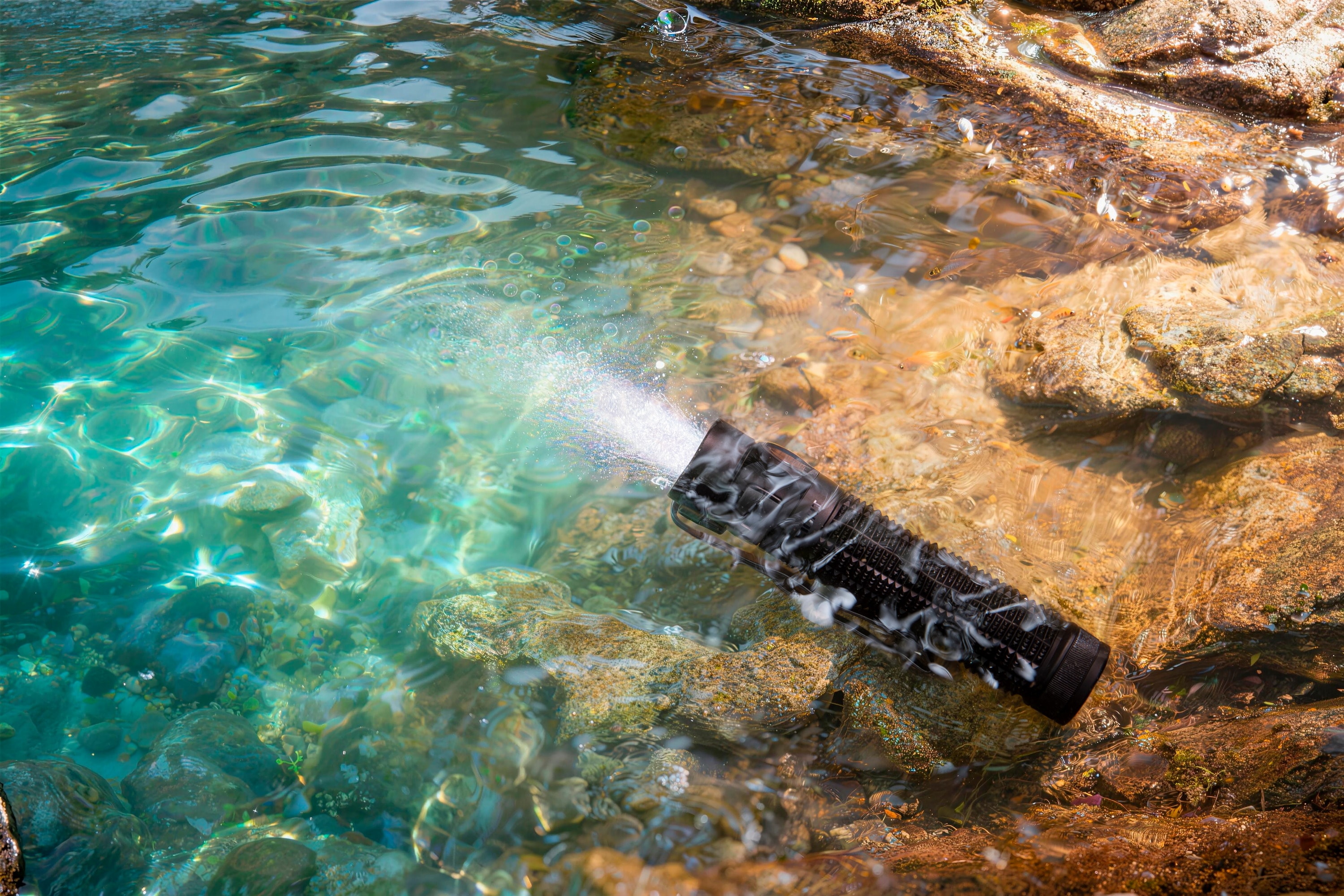 Olight Baton 4 Pro Matte Black zseblámpa - 1600 lumen