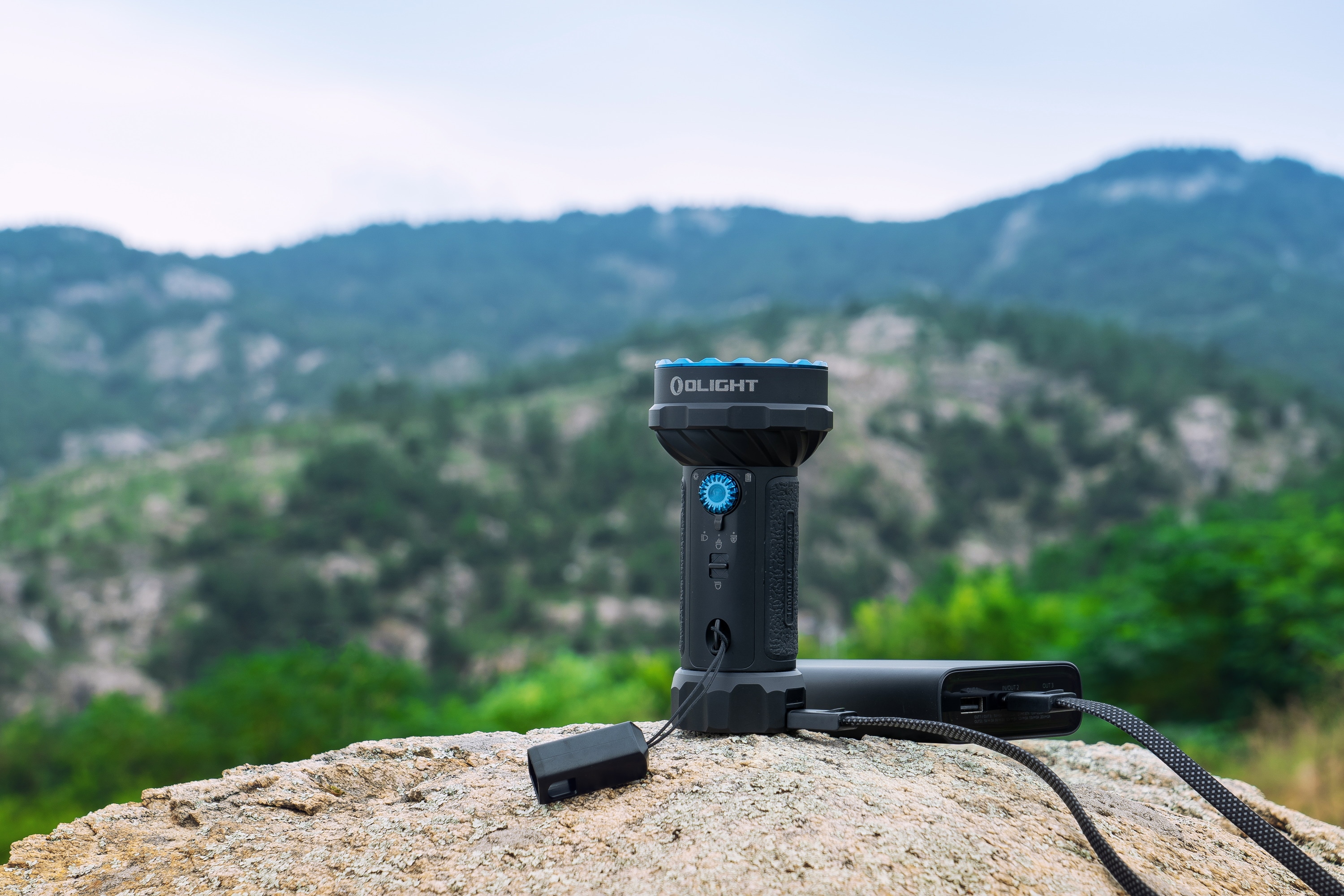 Olight Marauder Mini 2 újratölthető zseblámpa Black - 10000 lumen, hatótávolság 750 m