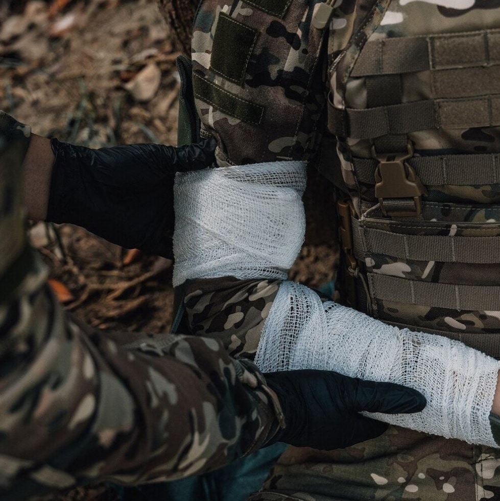 Rhino Rescue Elastic Crepe rugalmas kötszer 7,5 cm x 4,5 m - 3 db