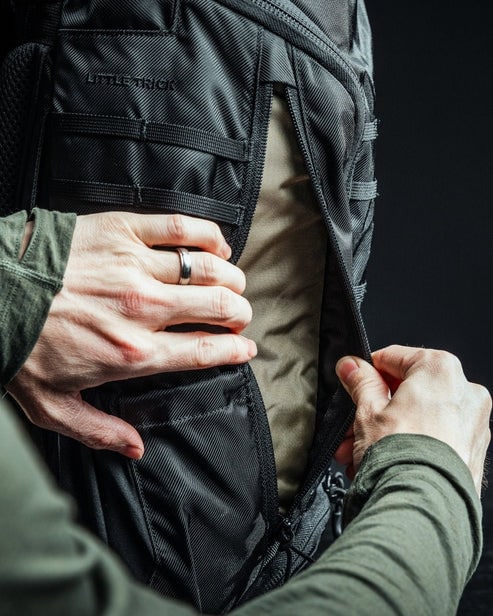 Eberlestock Little Trick hátizsák 26,9 l - Black