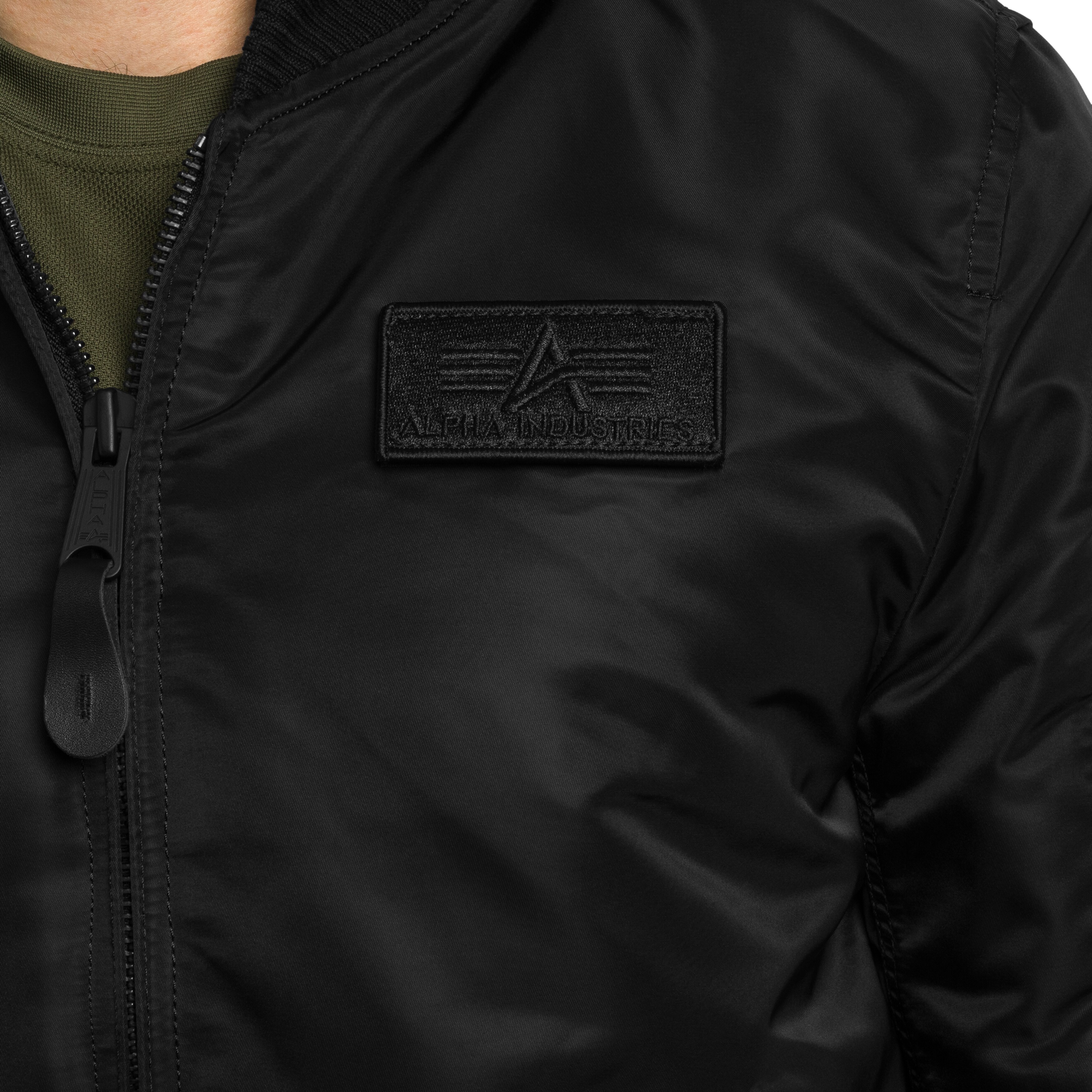 Alpha Industries MA-1 Zip Hood Backprint Bomber kabát - Black/White
