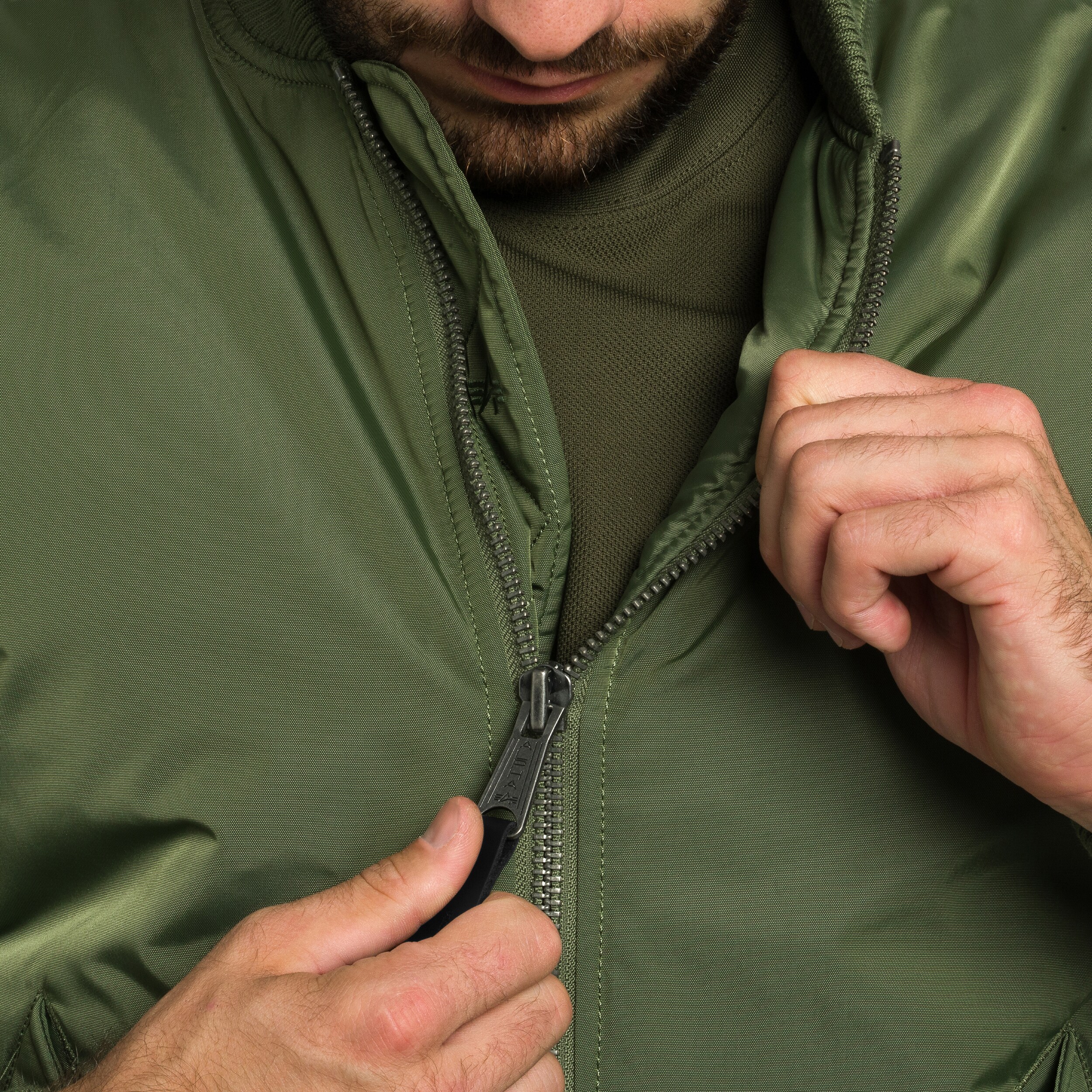 Alpha Industries MA-1 Camo Back Embroidery Bomber kabát - Sage Green