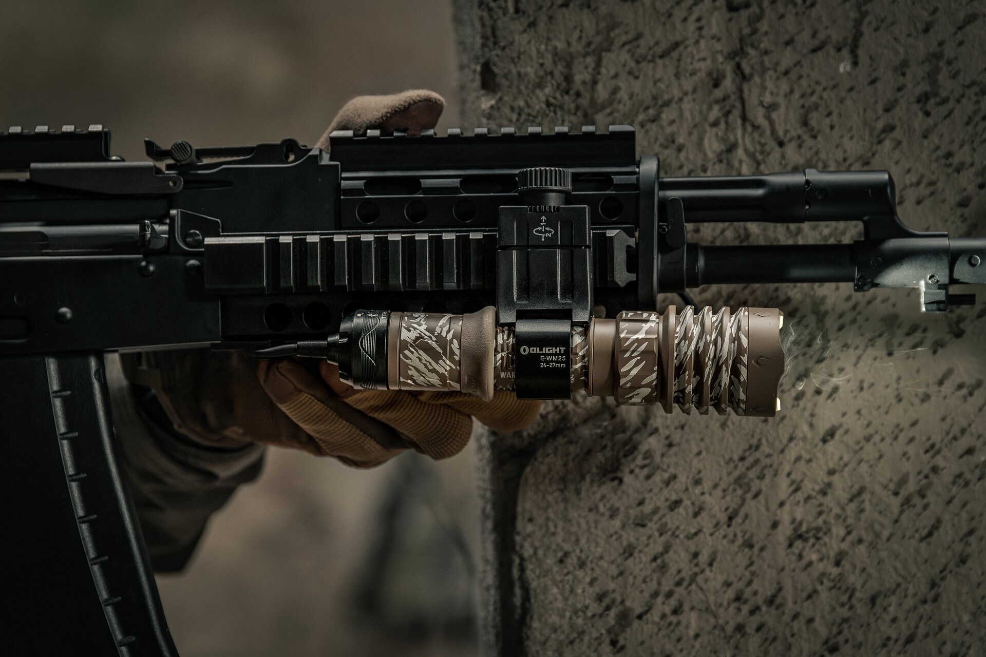 Olight Warrior X 4 taktikai zseblámpa Glacial Valley - 2600 lumen