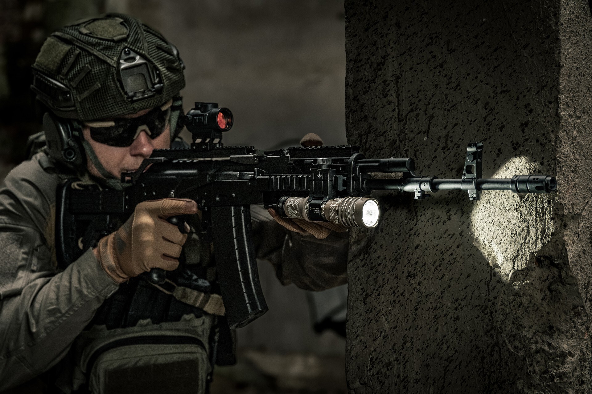 Olight Warrior X 4 taktikai zseblámpa Glacial Valley - 2600 lumen