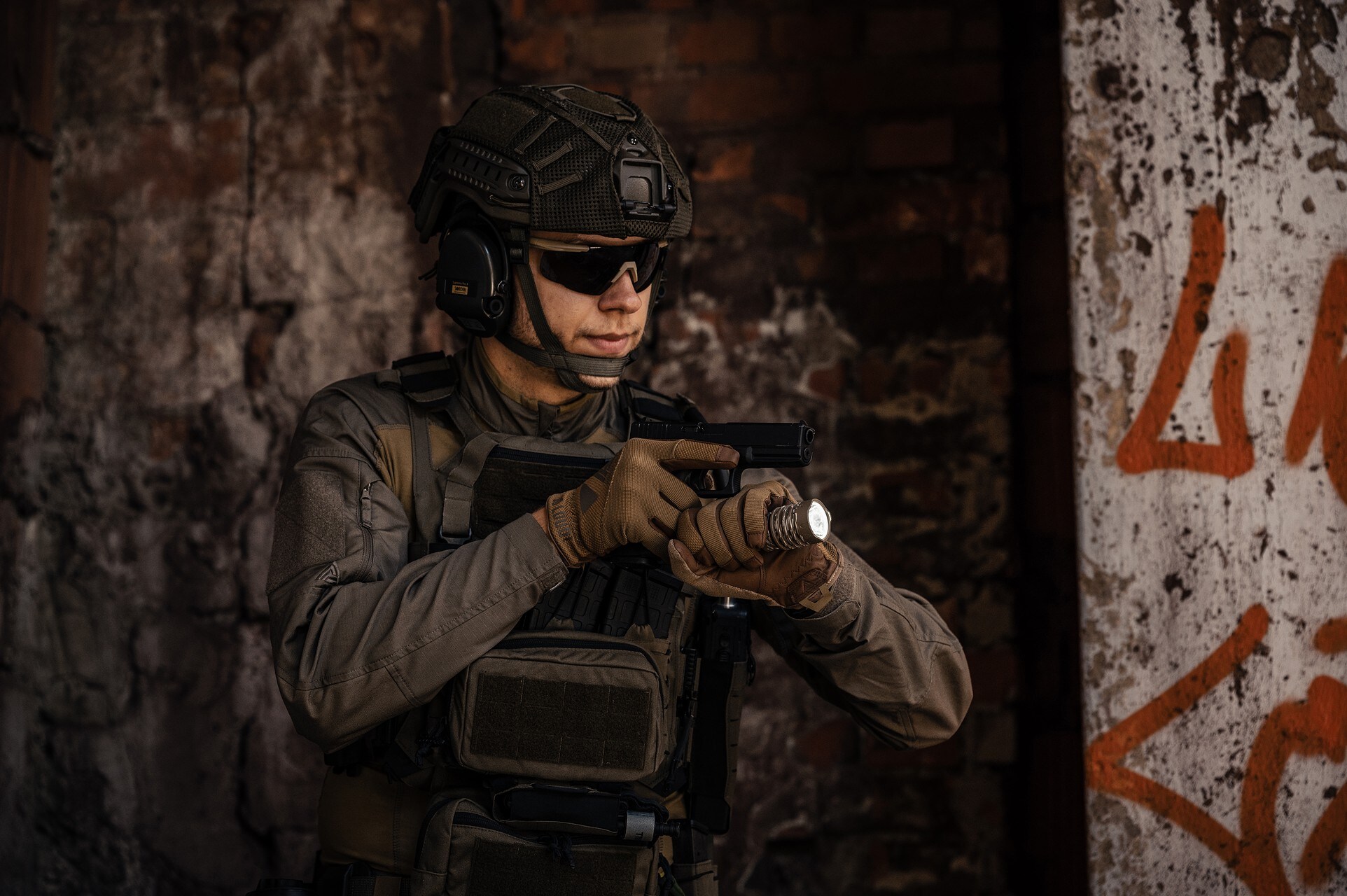 Olight Warrior X 4 taktikai zseblámpa Glacial Valley - 2600 lumen