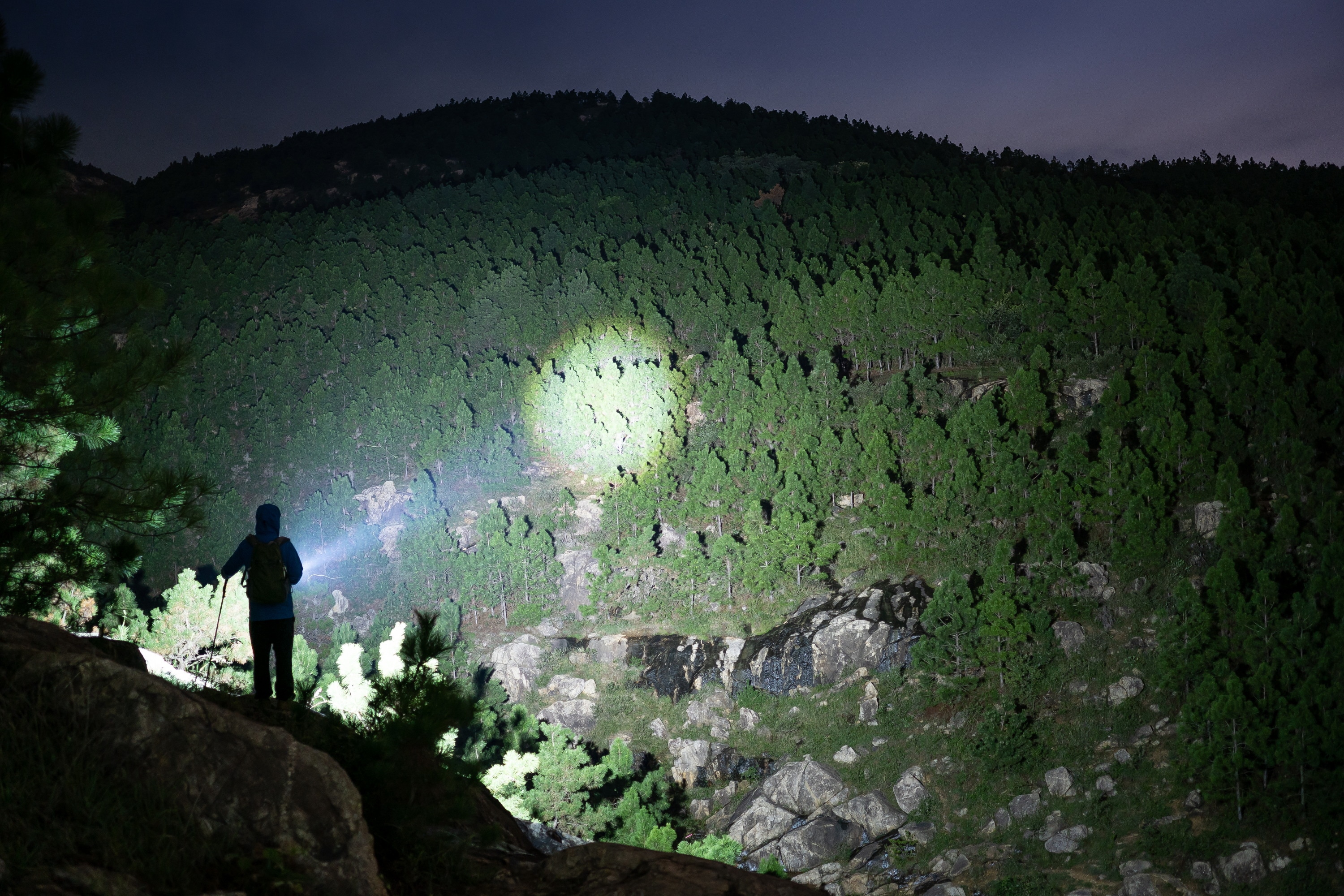 Olight Marauder Mini 2 újratölthető zseblámpa Midnight Blue - 10000 lumen, hatótávolság 750 m