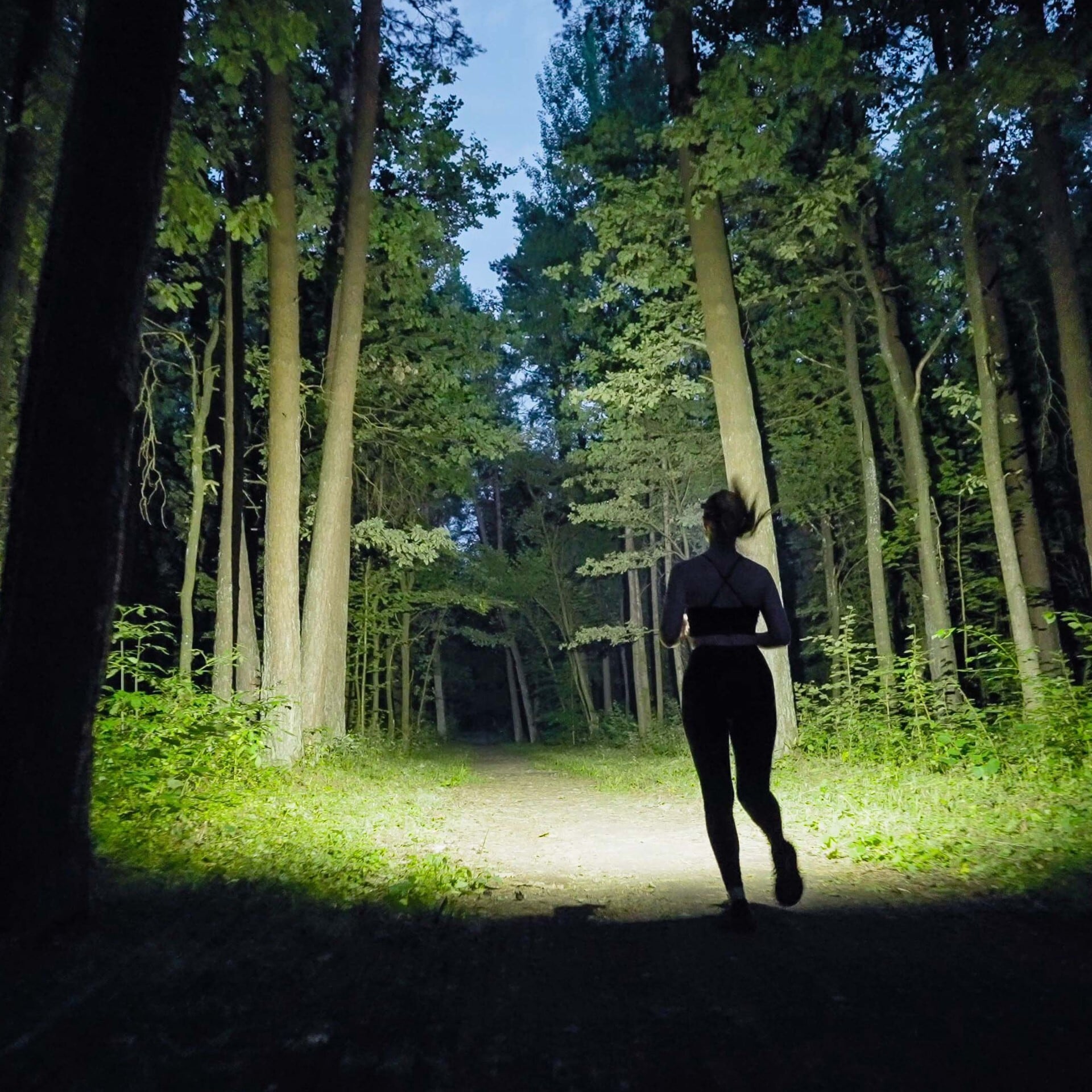 Armytek Wizard C2 Pro MAX LR White PCB fej- és derékszögű lámpa - 4150 lumenów