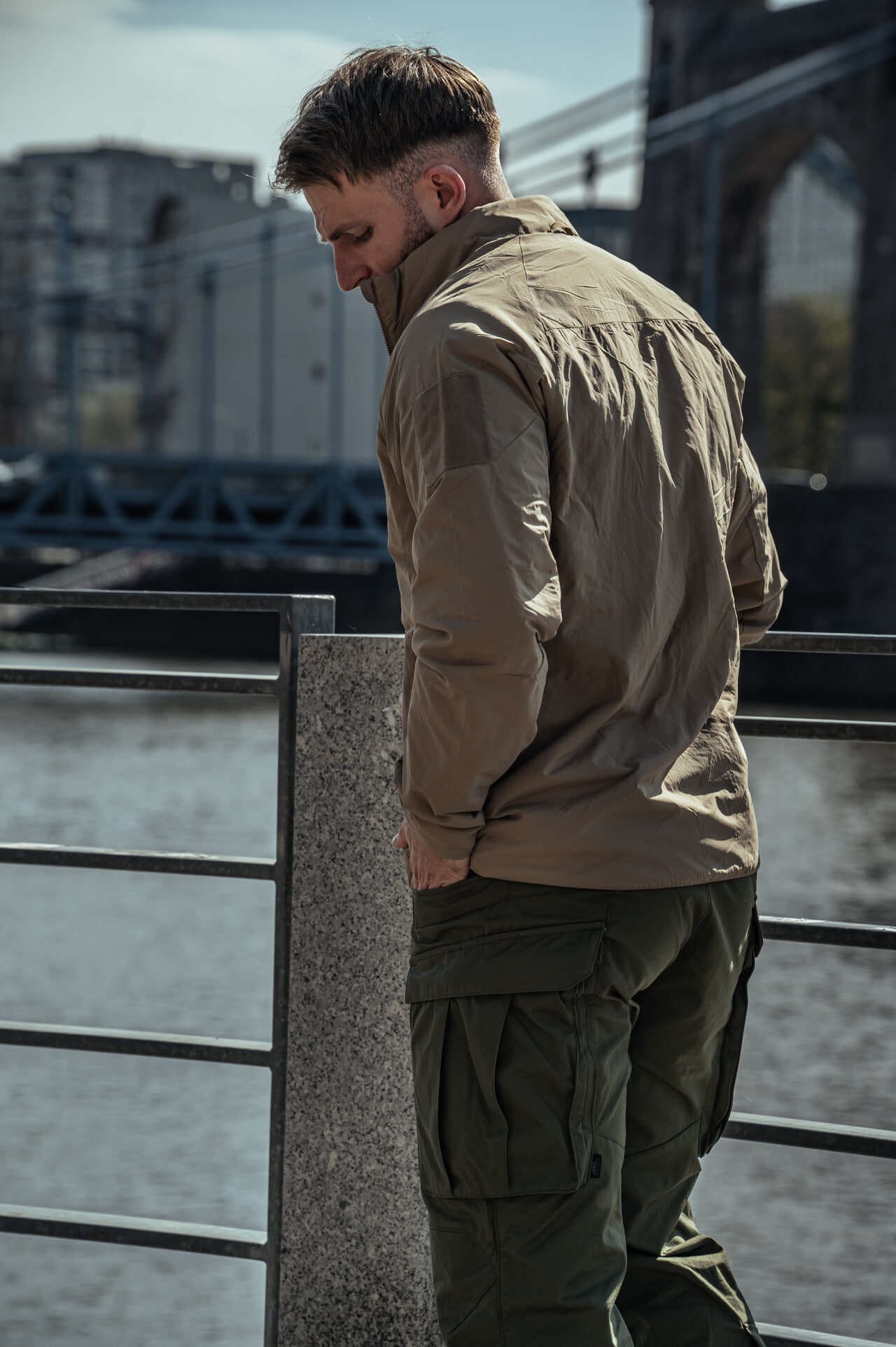Helikon-Tex Wolfhound Lite Full-Zip zseblámpa - Khaki