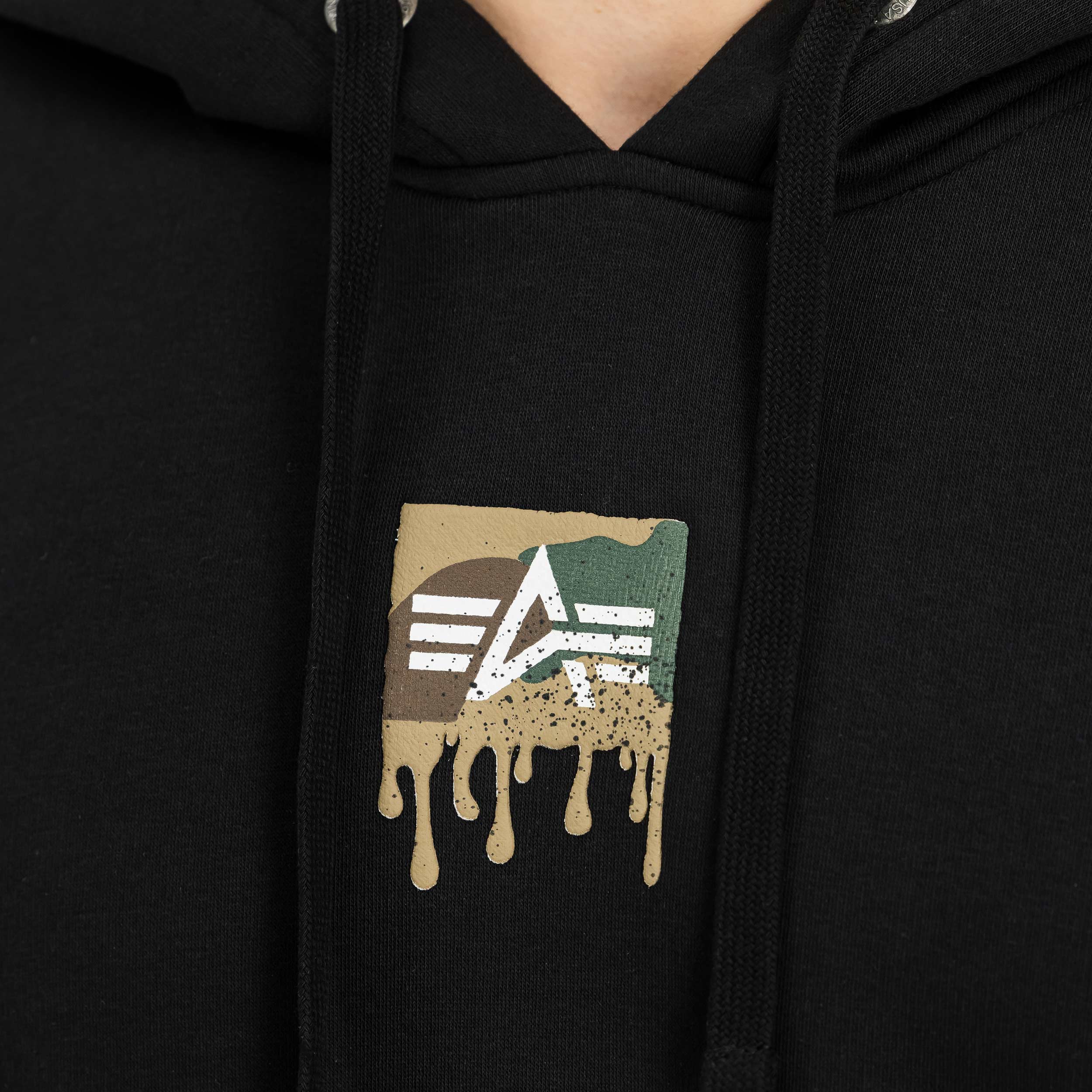 Alpha Industries Dripping Camo Print pulóver - Black