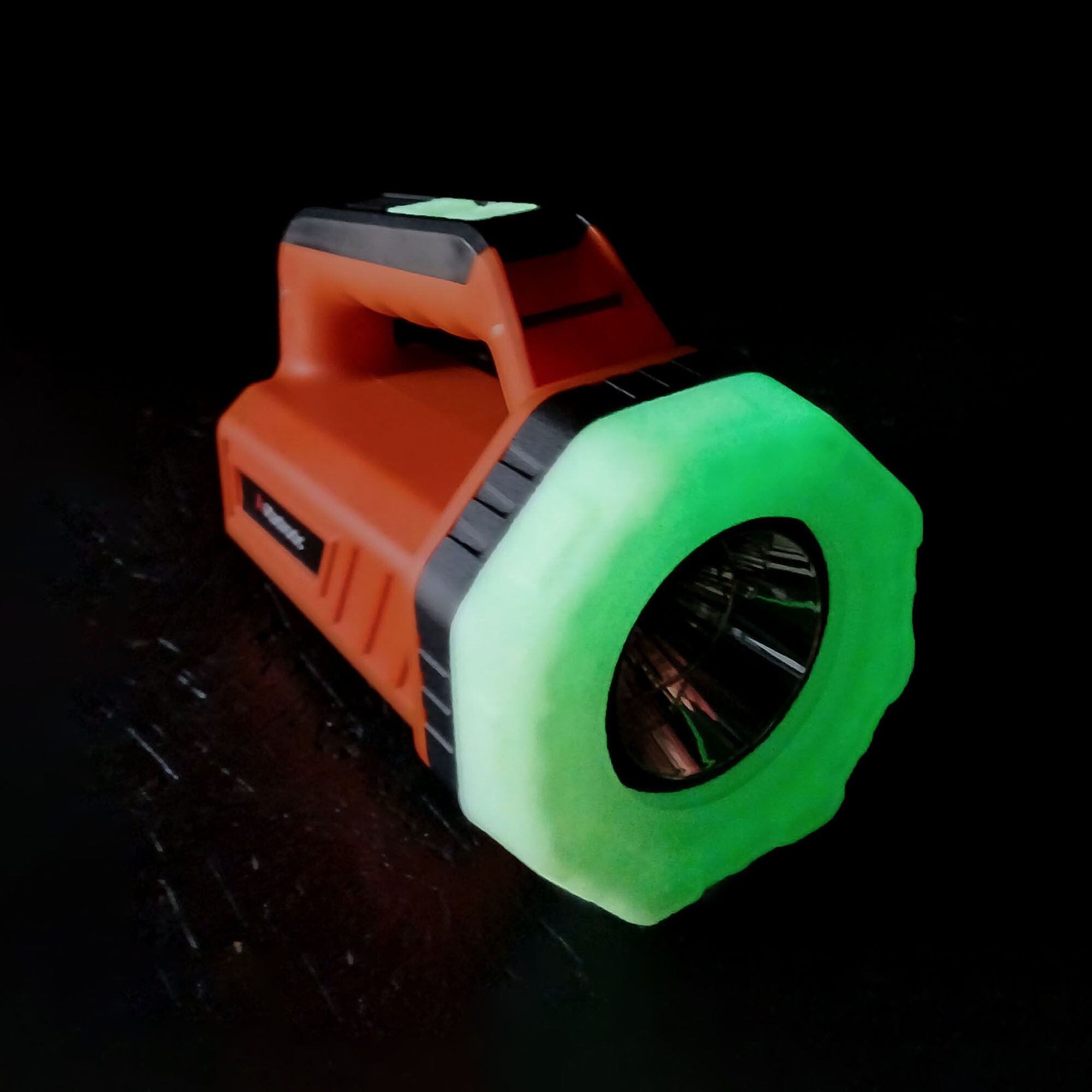 Mactronic Flagger Max Rescue elemlámpa powerbank funkcióval - 1800 lumenów