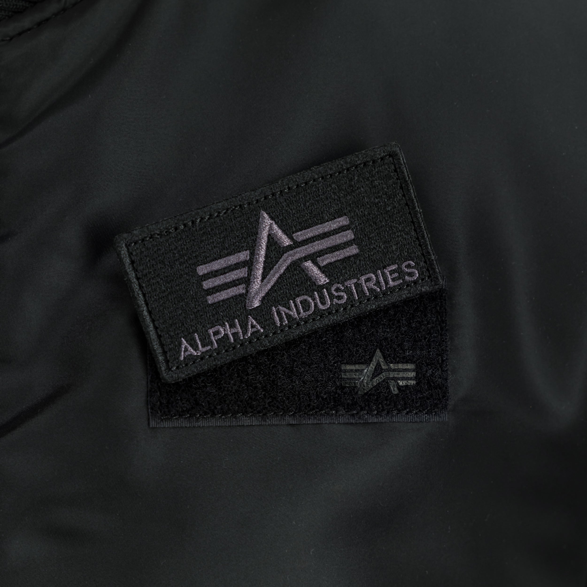 Alpha Industries MA-1 VF Fitted Embroidery Back kabát - Black