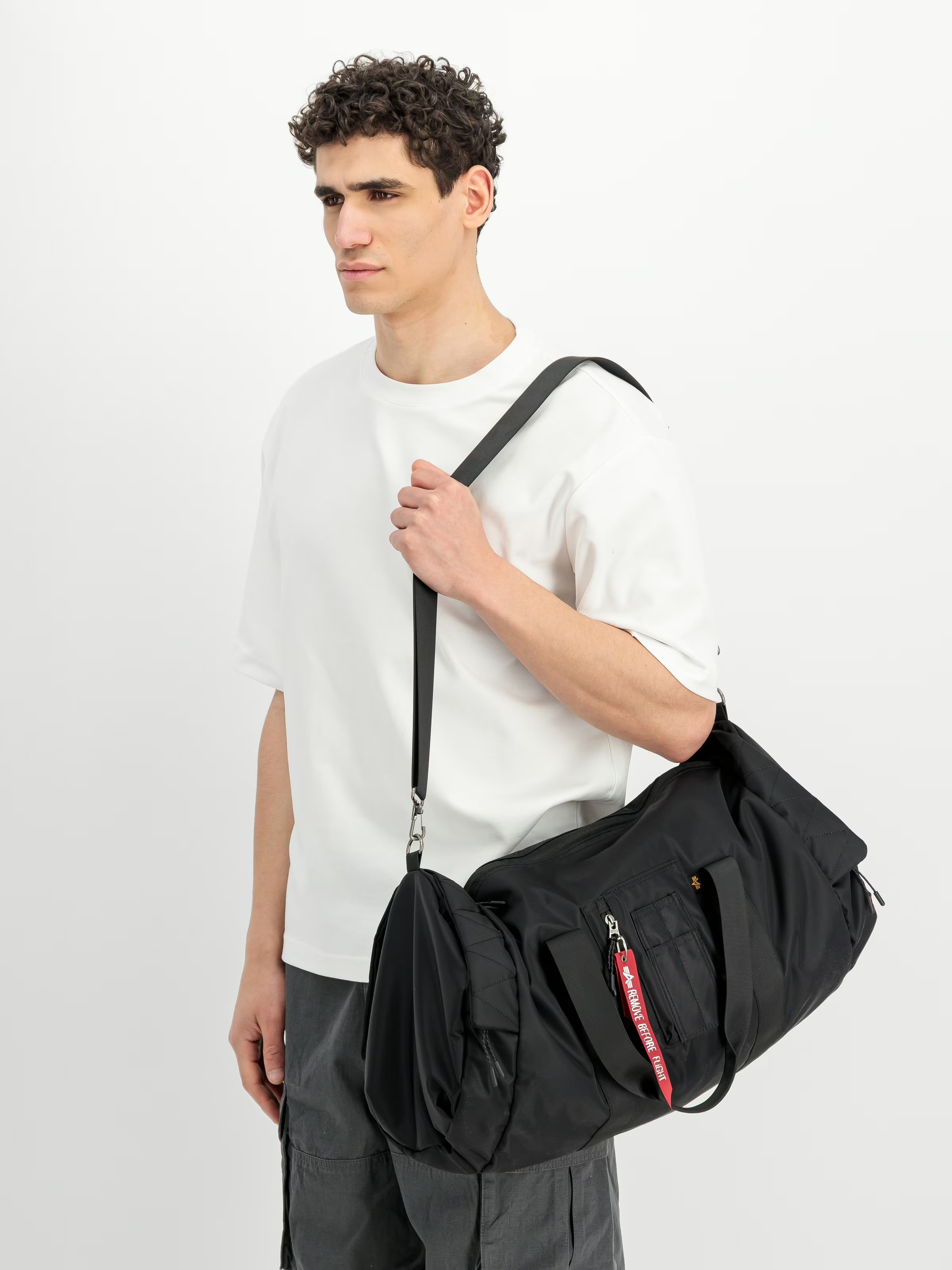 Alpha Industries MA-1 Gym Bag táska 26 l - Black