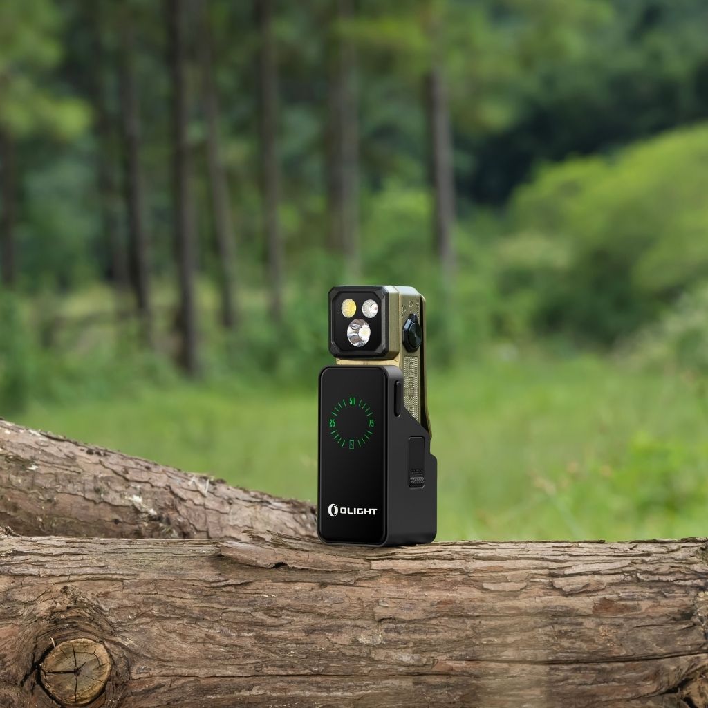 Olight Oclip 2 Ultra Premium akkumulátoros zseblámpa 580 lumen - Olive Green