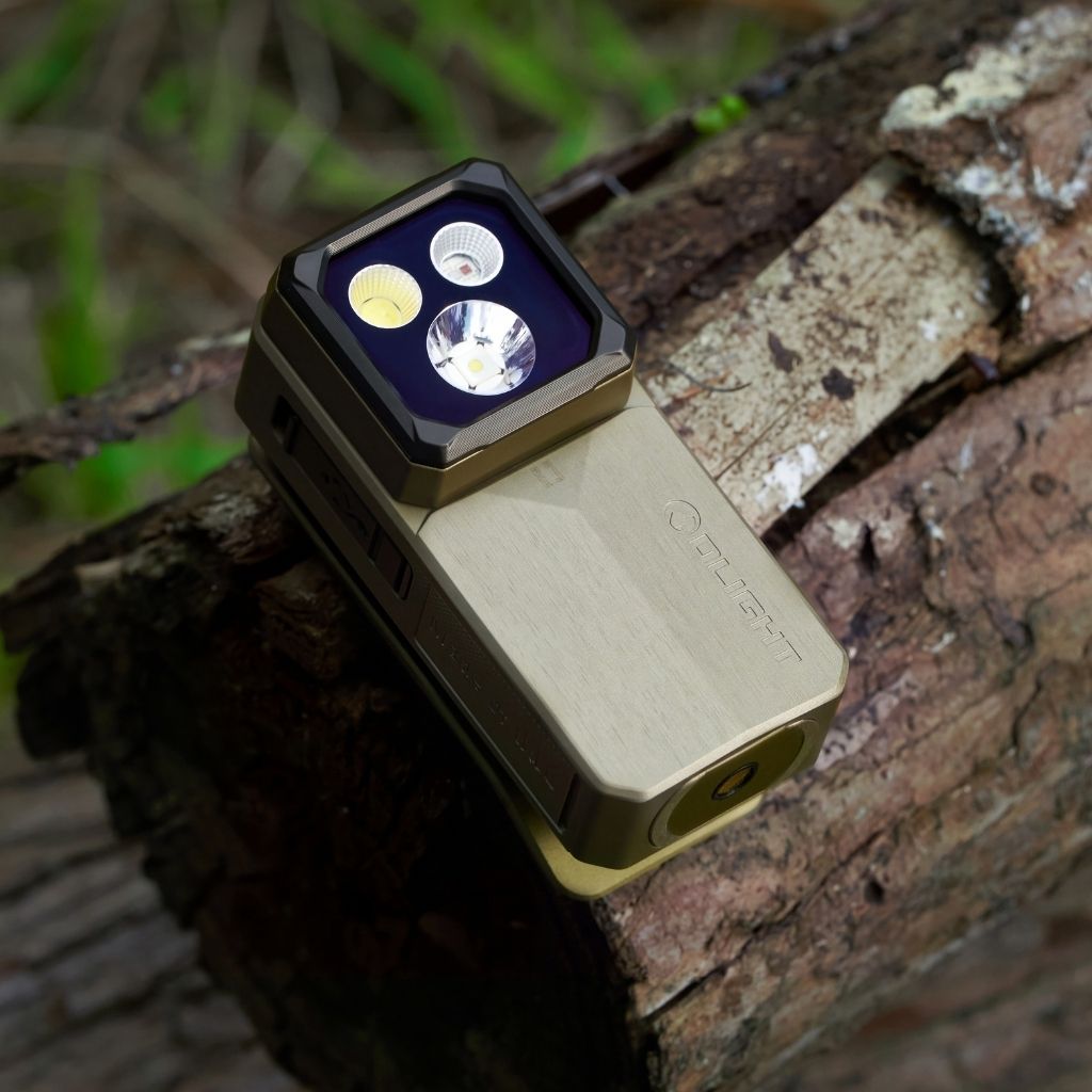 Olight Oclip 2 Ultra Premium akkumulátoros zseblámpa 580 lumen - Olive Green