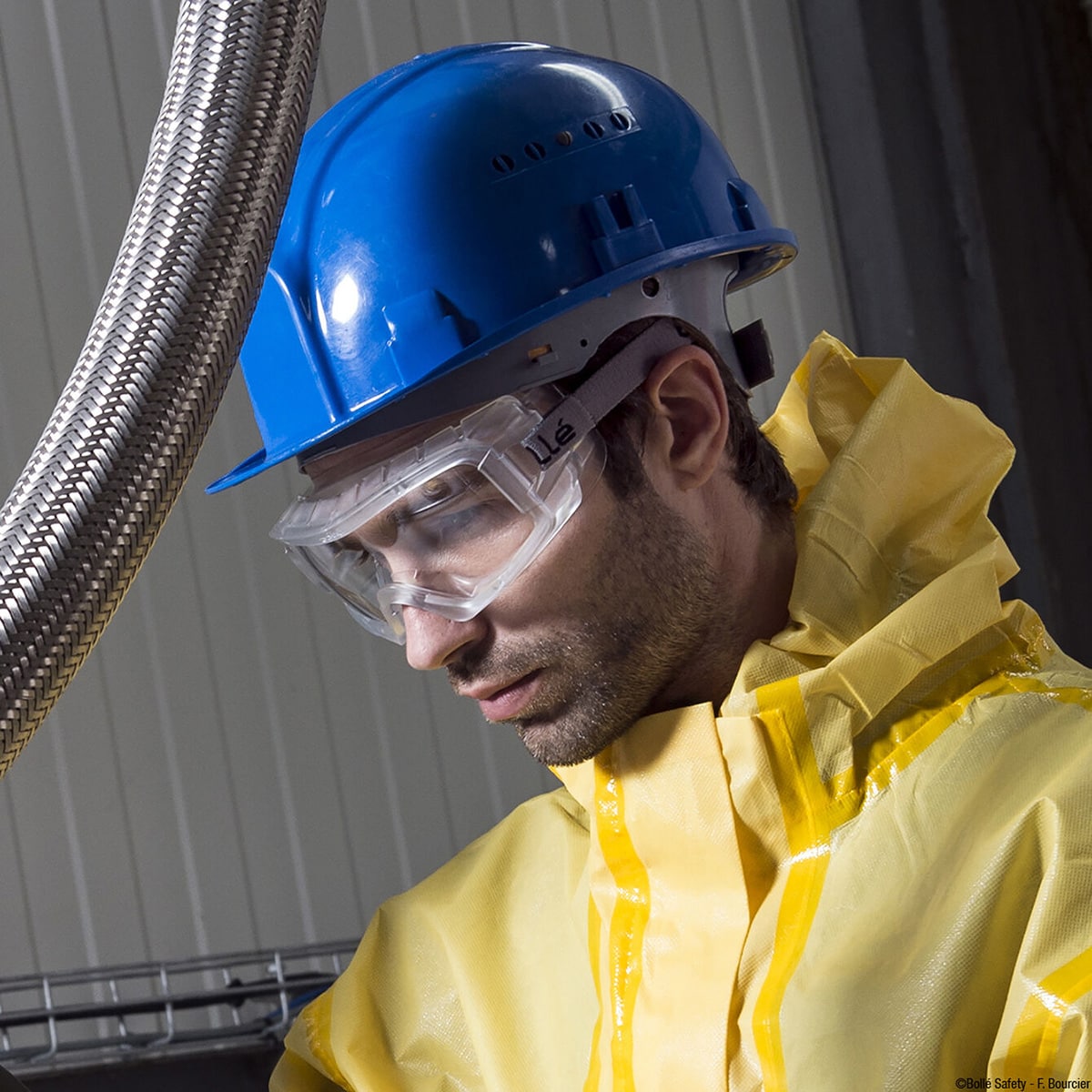 Bolle Coverall Safety PC Clear Platinum védőszemüveg