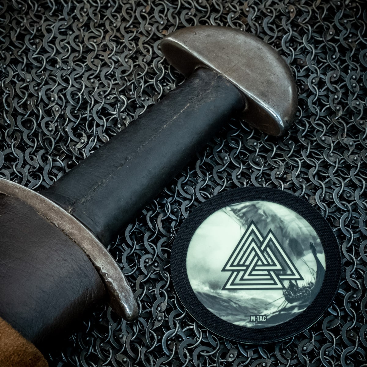 M-Tac Valknut Drakkar fluoreszkáló felvarró - Black