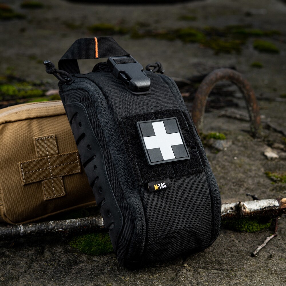 M-Tac Medic Cross Square PVC orvosi felvarró - Black/Grey