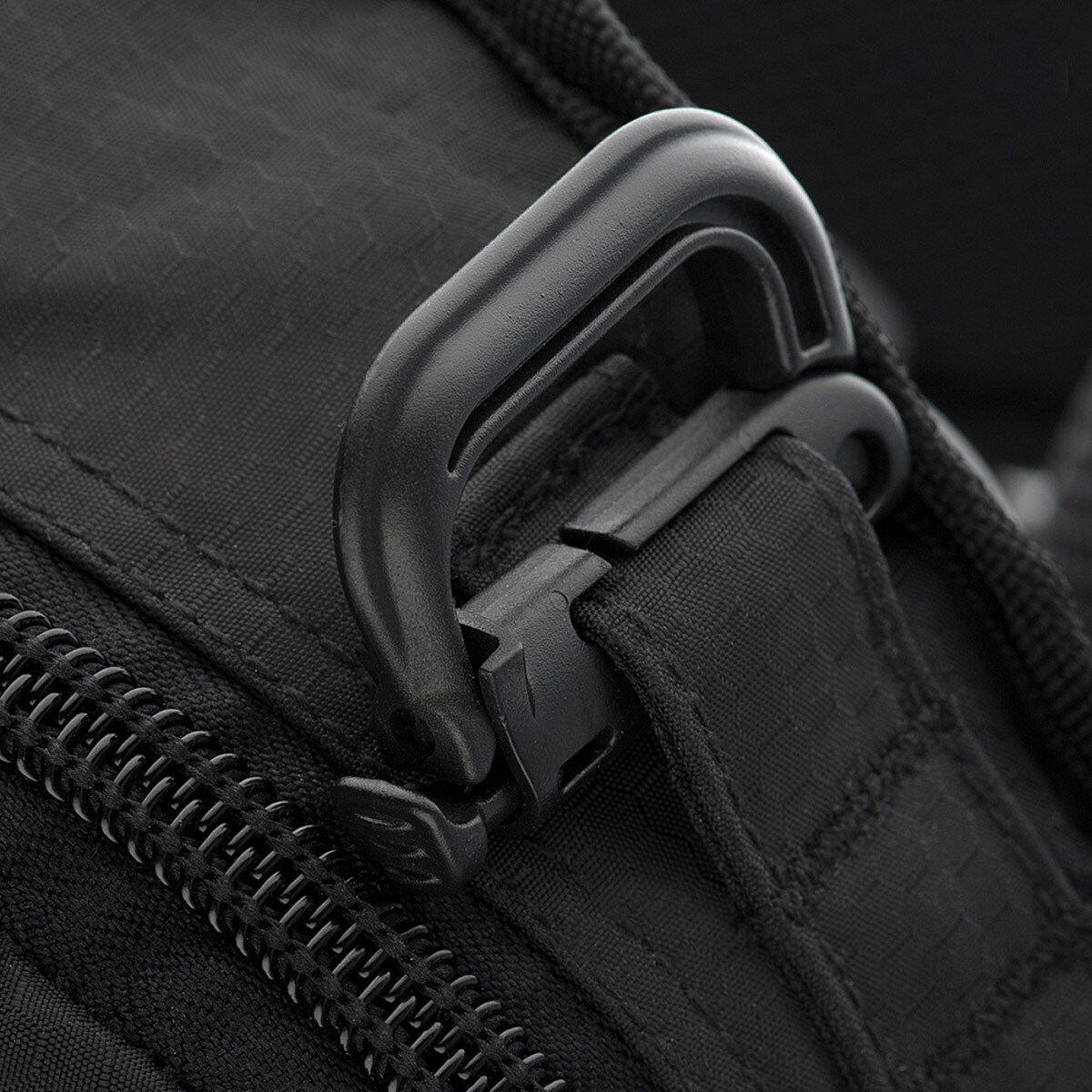 M-Tac Urban Line City Hunter Hexagon Bag táska 5 l - Black