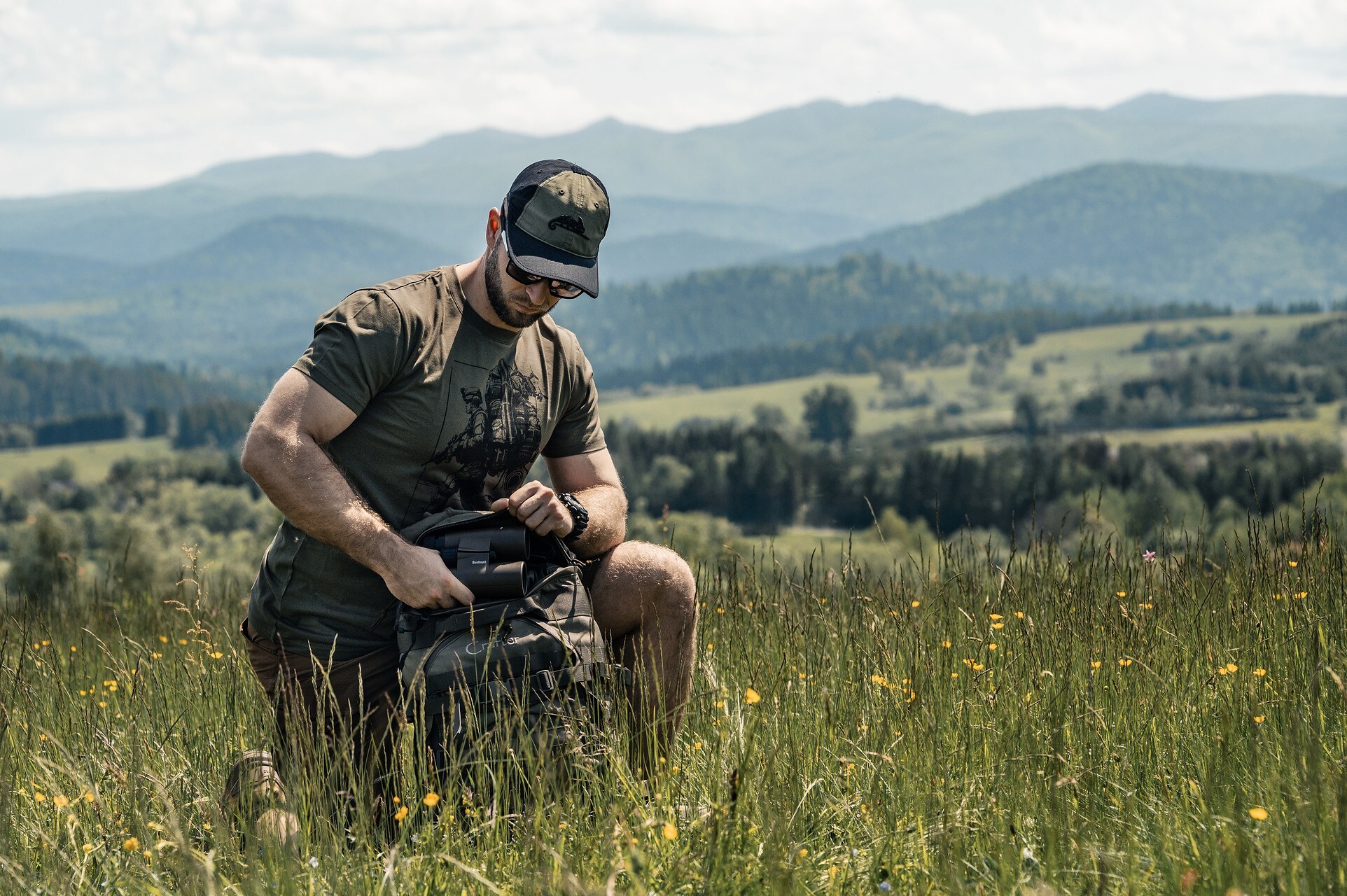 Helikon Logo Cap PolyCotton Rip-Stop baseball sapka - Black/Olive Green