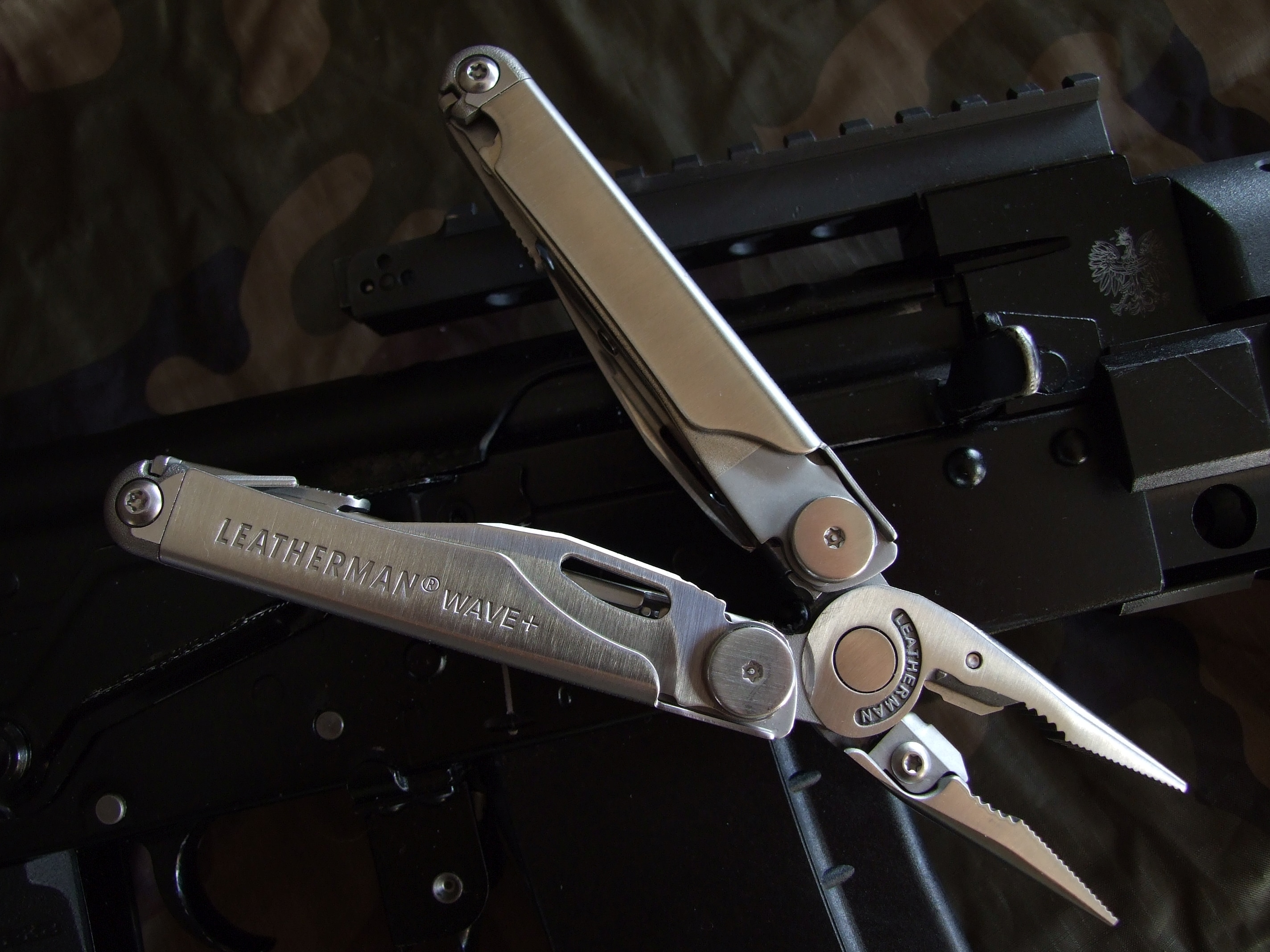 Leatherman Wave Plus Polish Army multiszerszám tárolóval