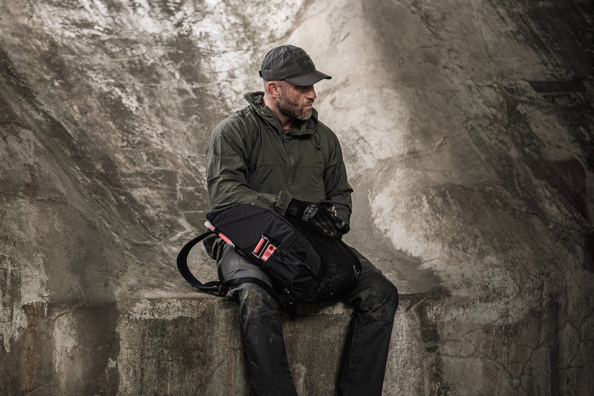 Helikon Bail Out Bag hátizsák 25 l - Black