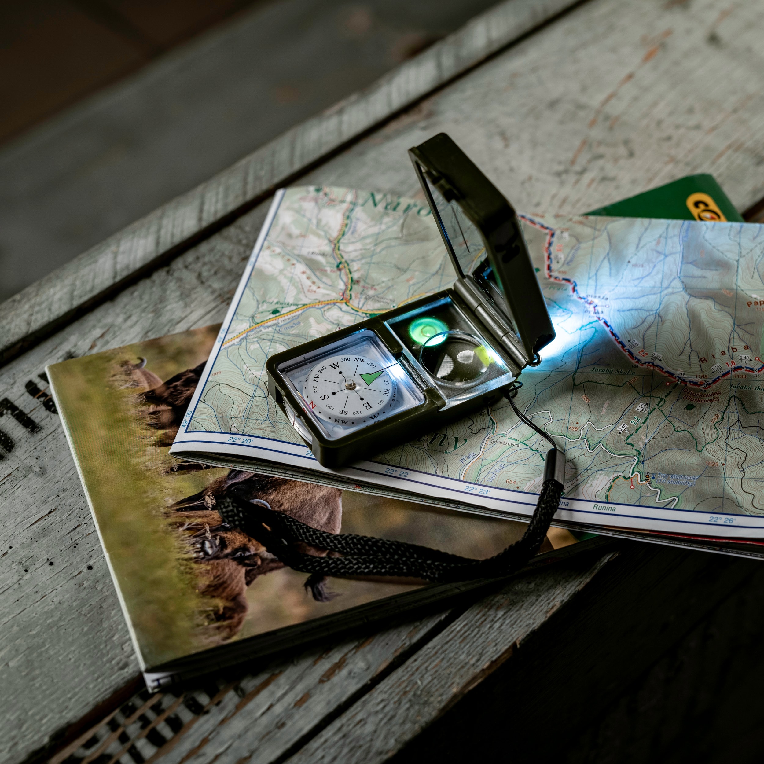 Mil-Tec multifunkciós tájoló - olive