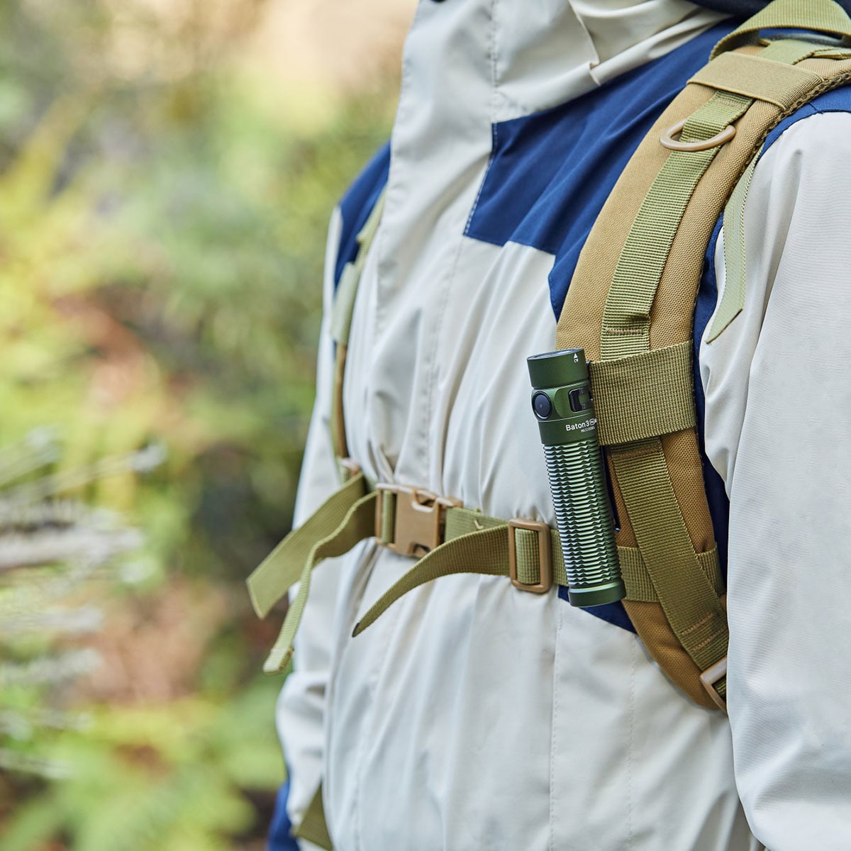 Olight Baton 3 Pro Max Cool White újratölthető zseblámpa OD Green - 2500 lumen