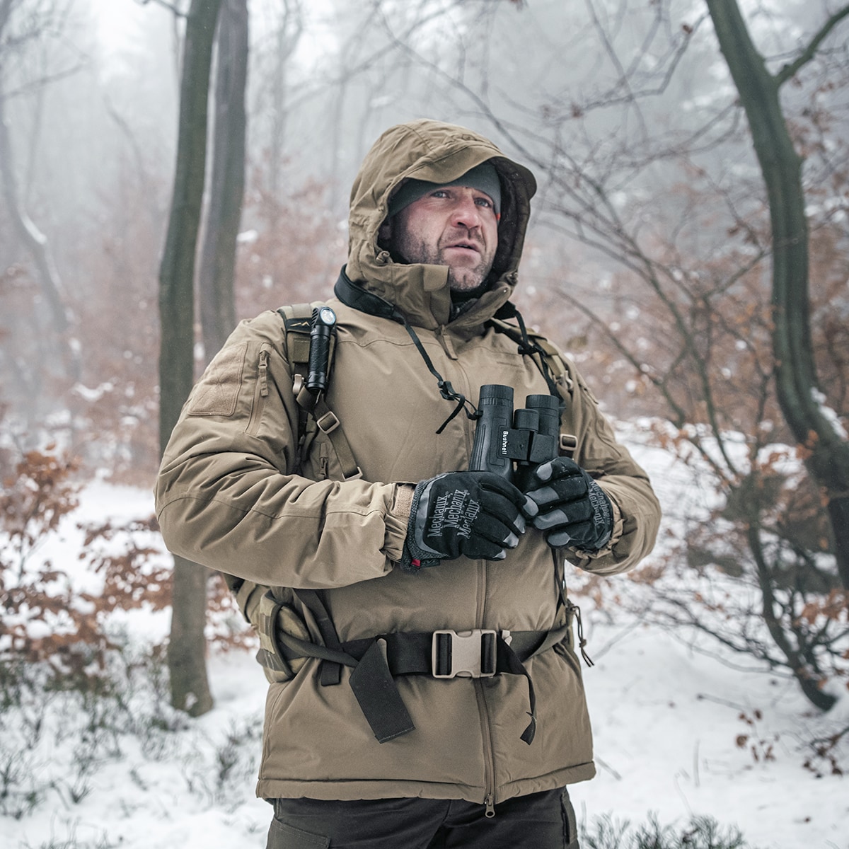 Bushnell Legend távcső 12x50 Roof