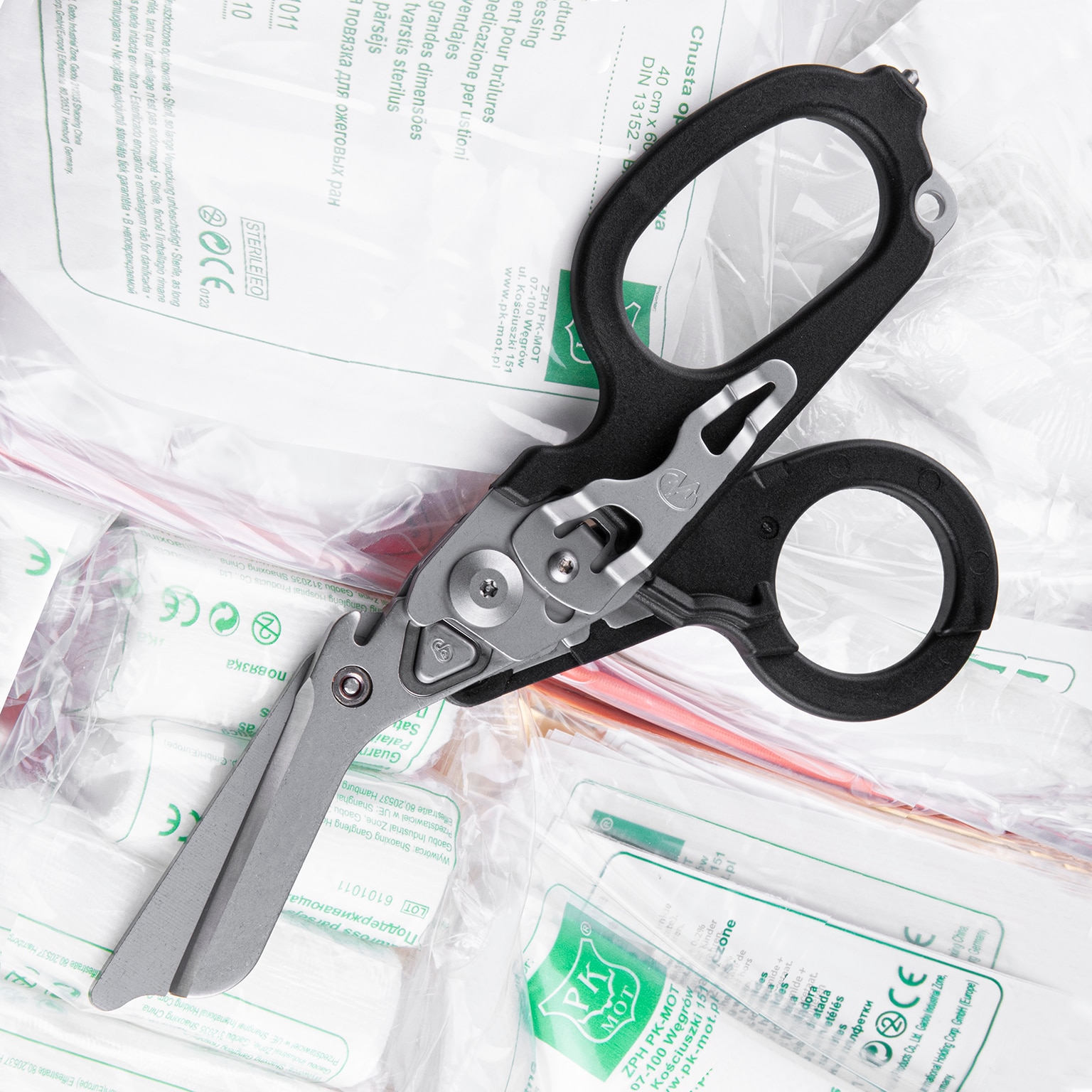 Leatherman Raptor Rescue multiszerszám - Black