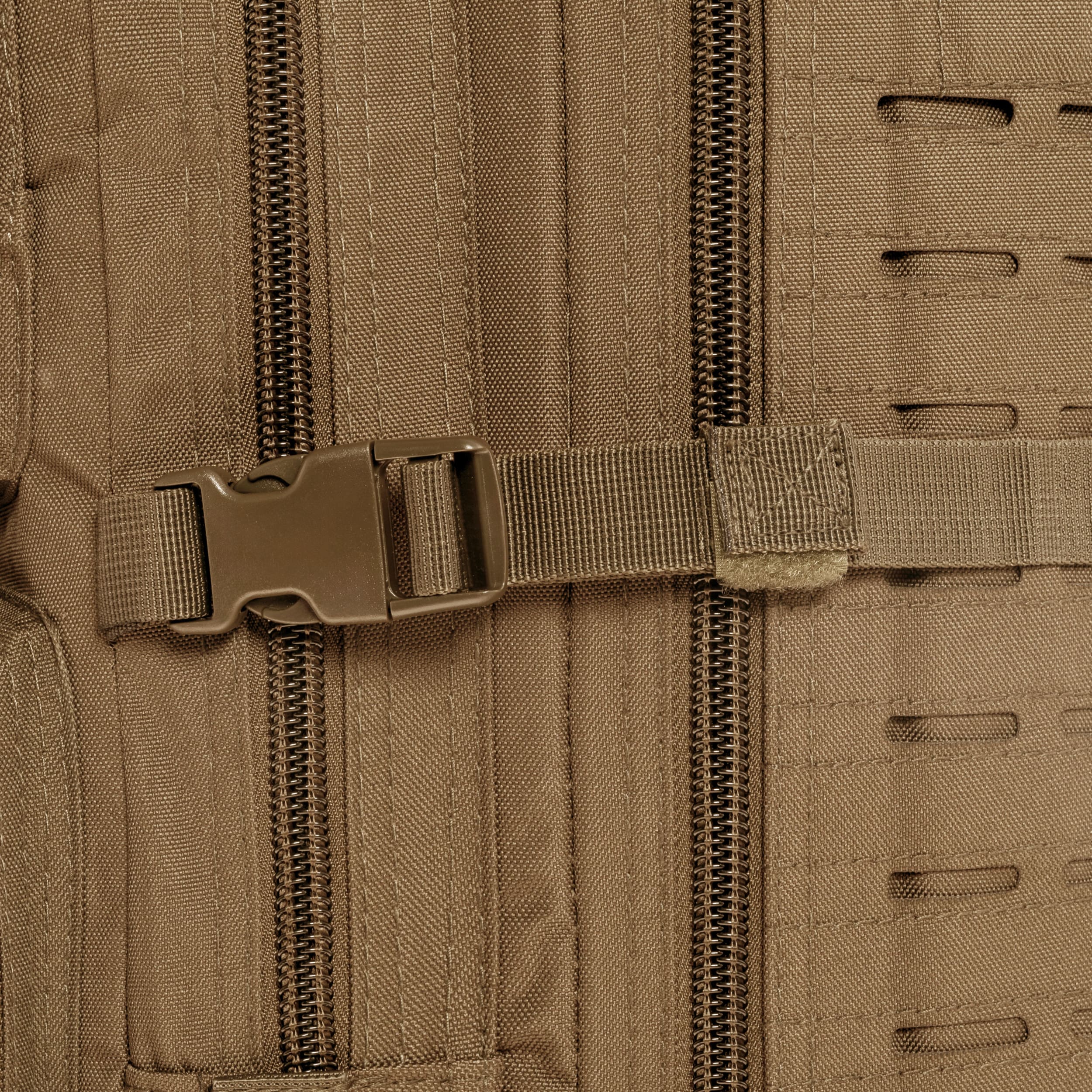 Mil-Tec Assault Pack Laser Cut Large hátizsák 36 l - Coyote Tan