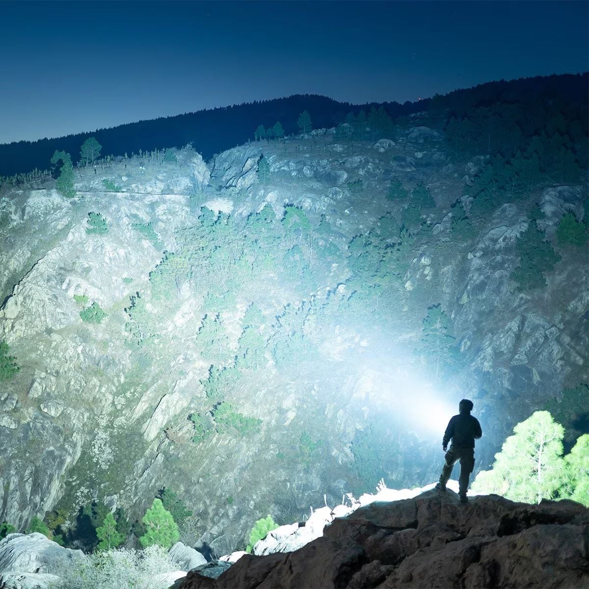 Olight Marauder Mini újratölthető zseblámpa Olive Drab Green - 7000 lumen, hatótávolság 600 m