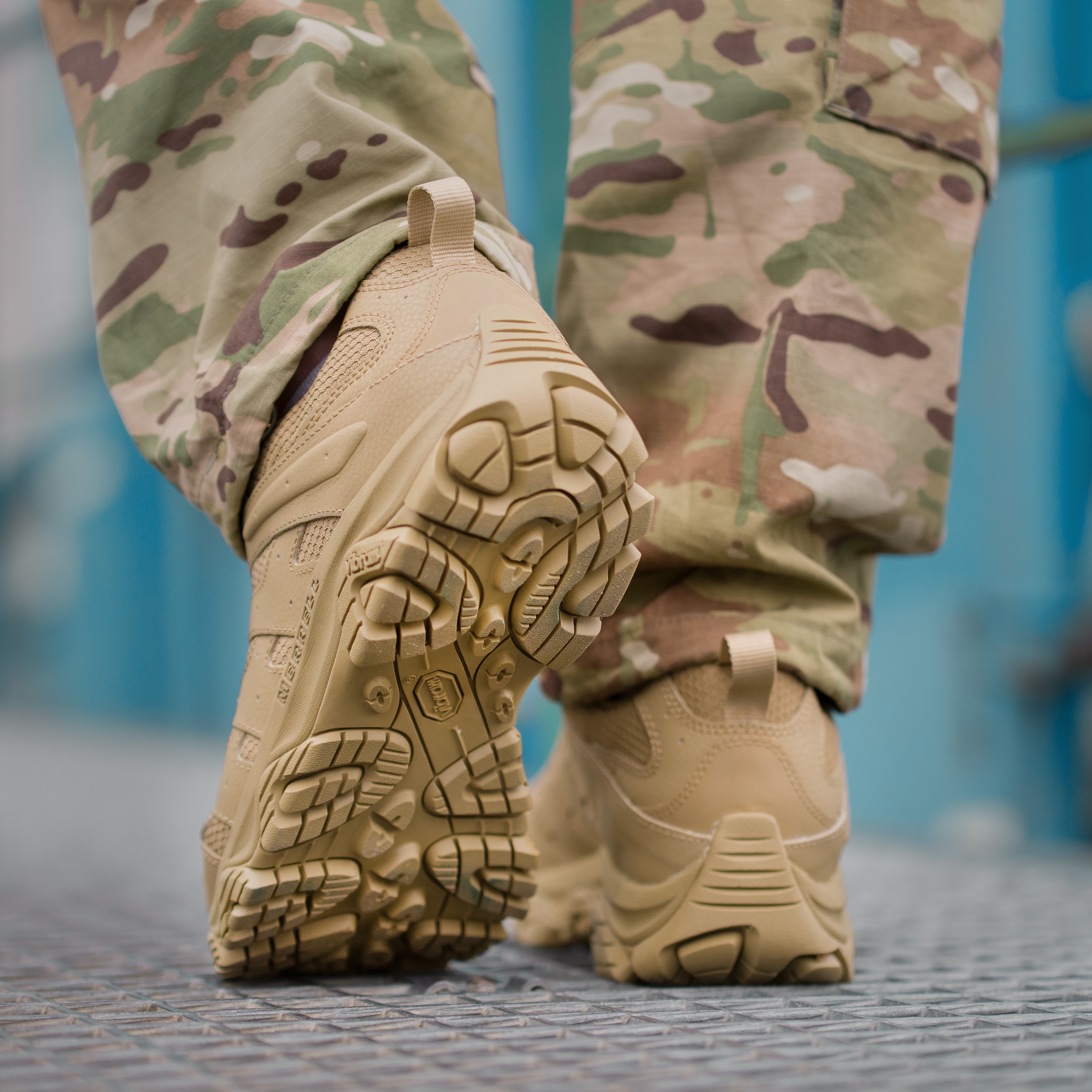 Merrell MOAB 3 Low Tactical cipő- Dark Coyote